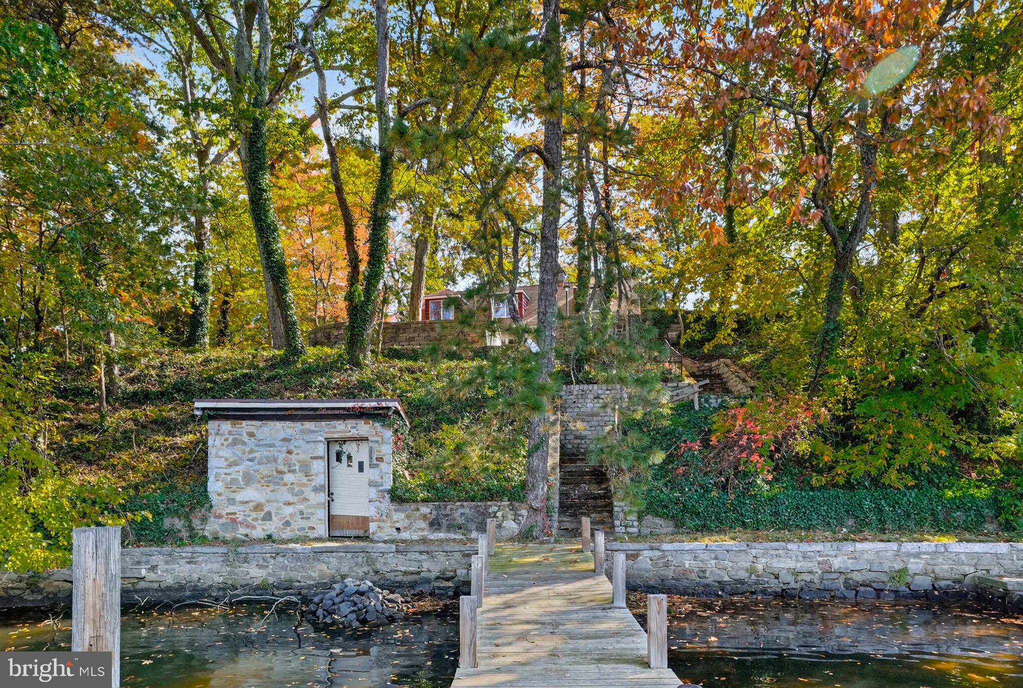 LAUREL ACRES - Residential Lease