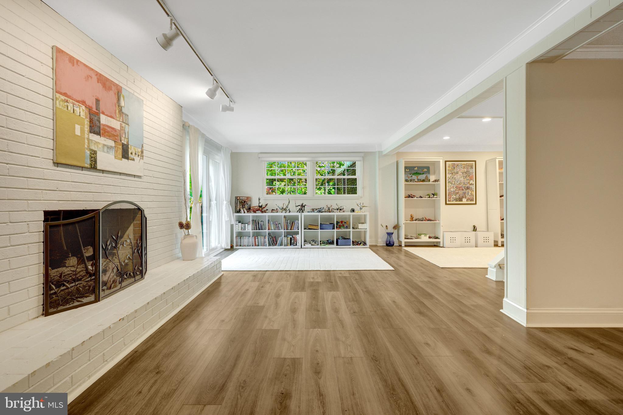 FRANKLIN PARK - Residential