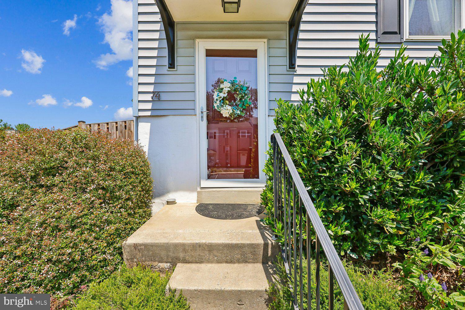 74 OXFORD COURT