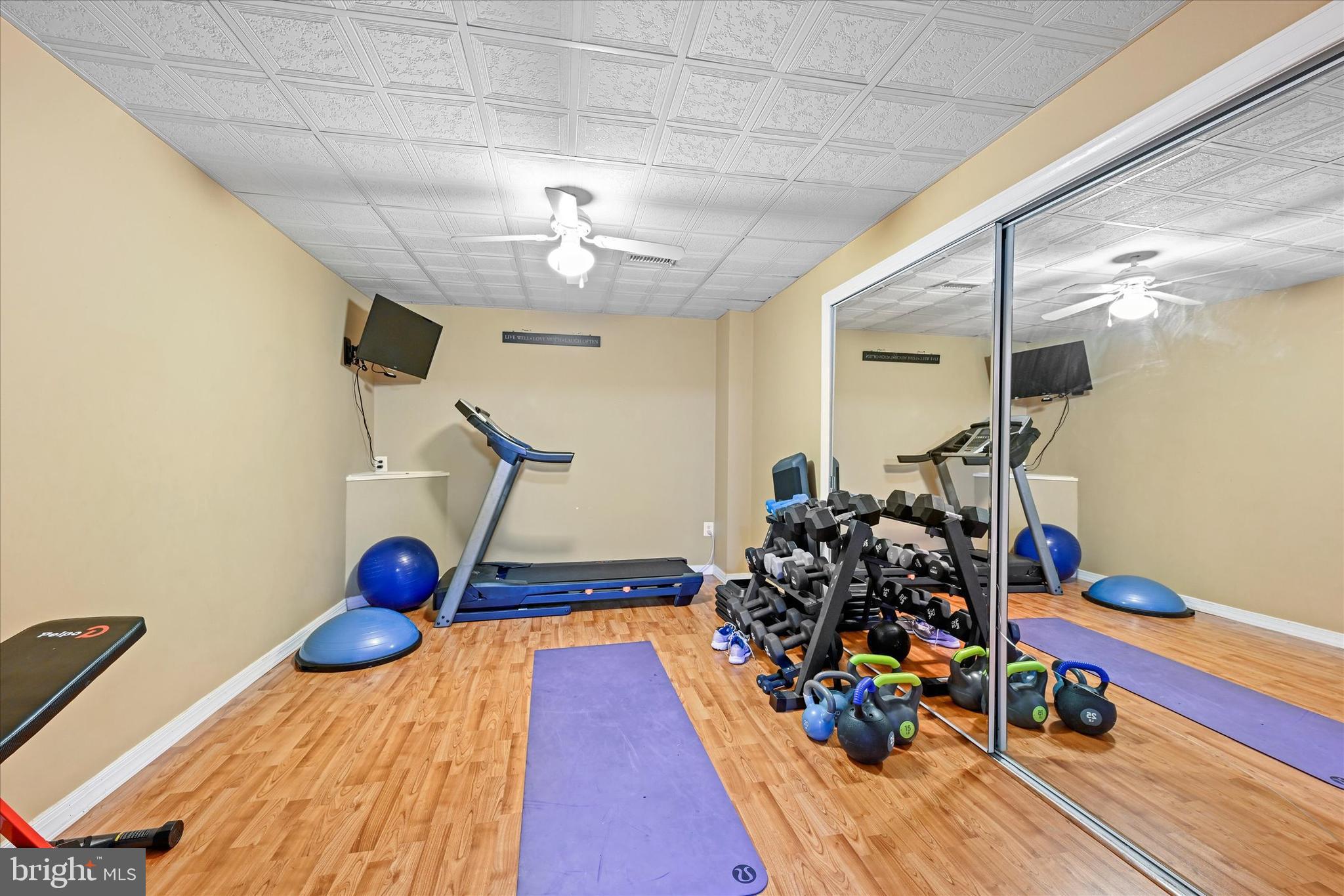 VINEYARD OAK - Residential