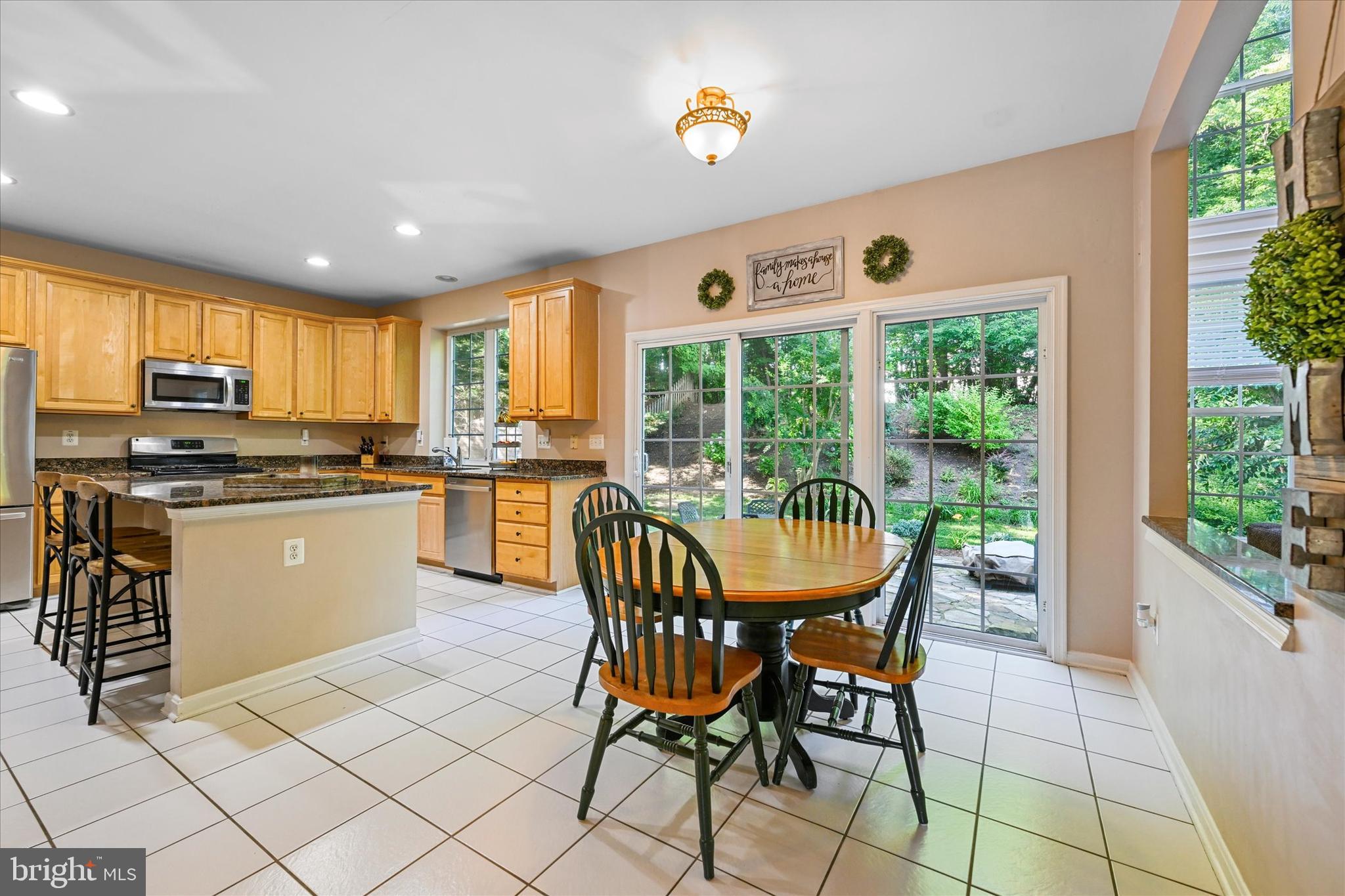 VINEYARD OAK - Residential