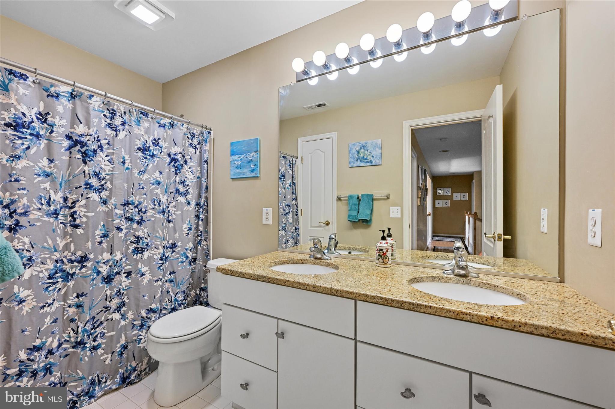 VINEYARD OAK - Residential