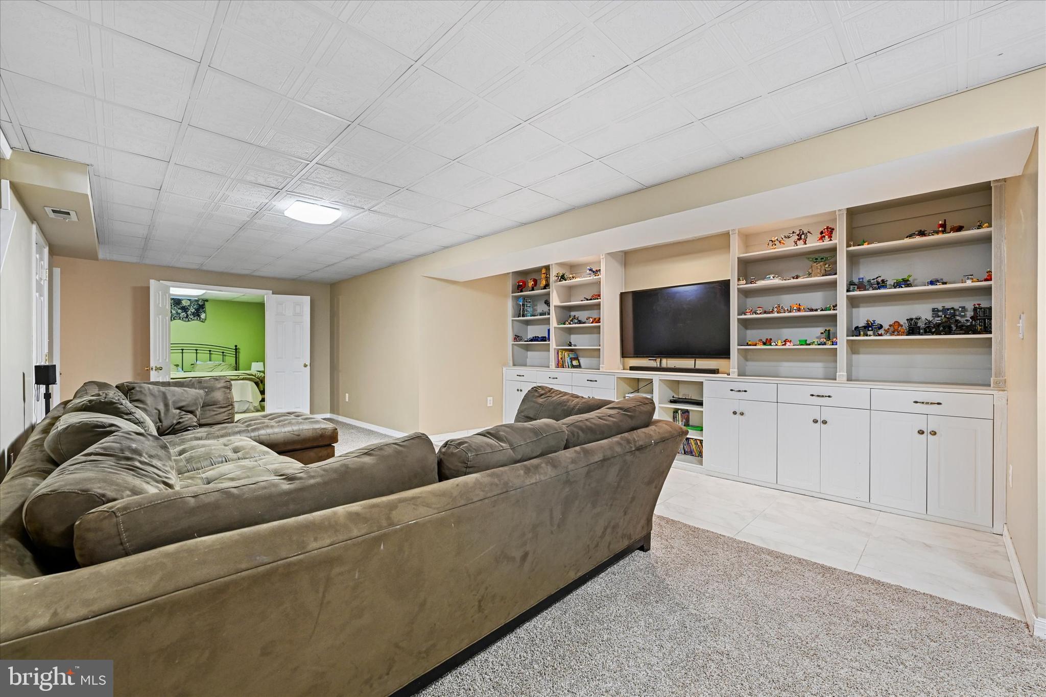 VINEYARD OAK - Residential