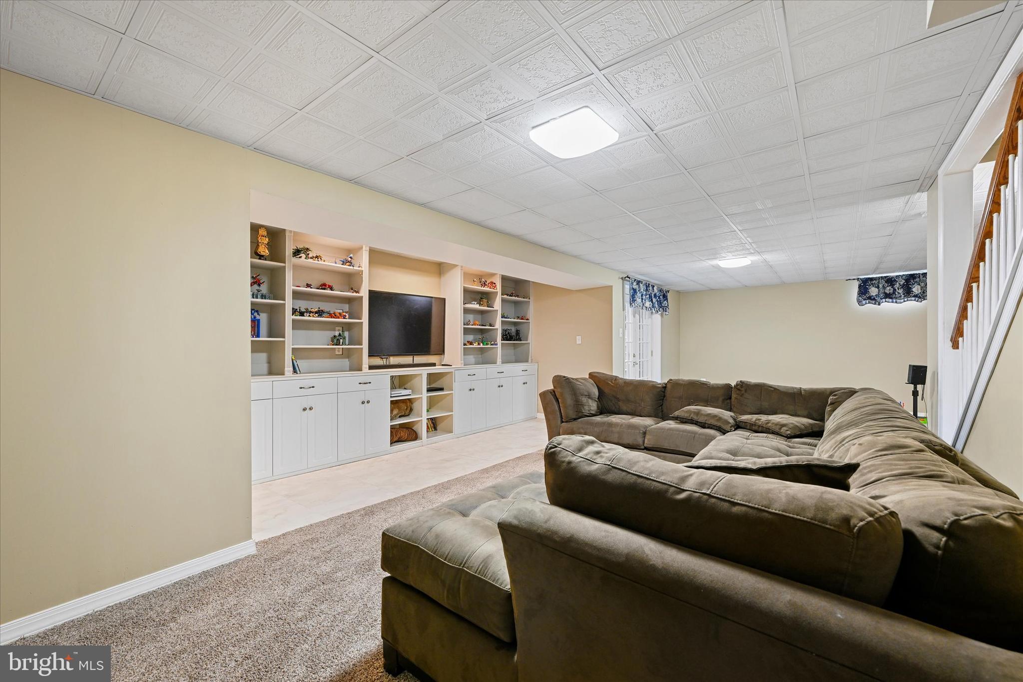 VINEYARD OAK - Residential