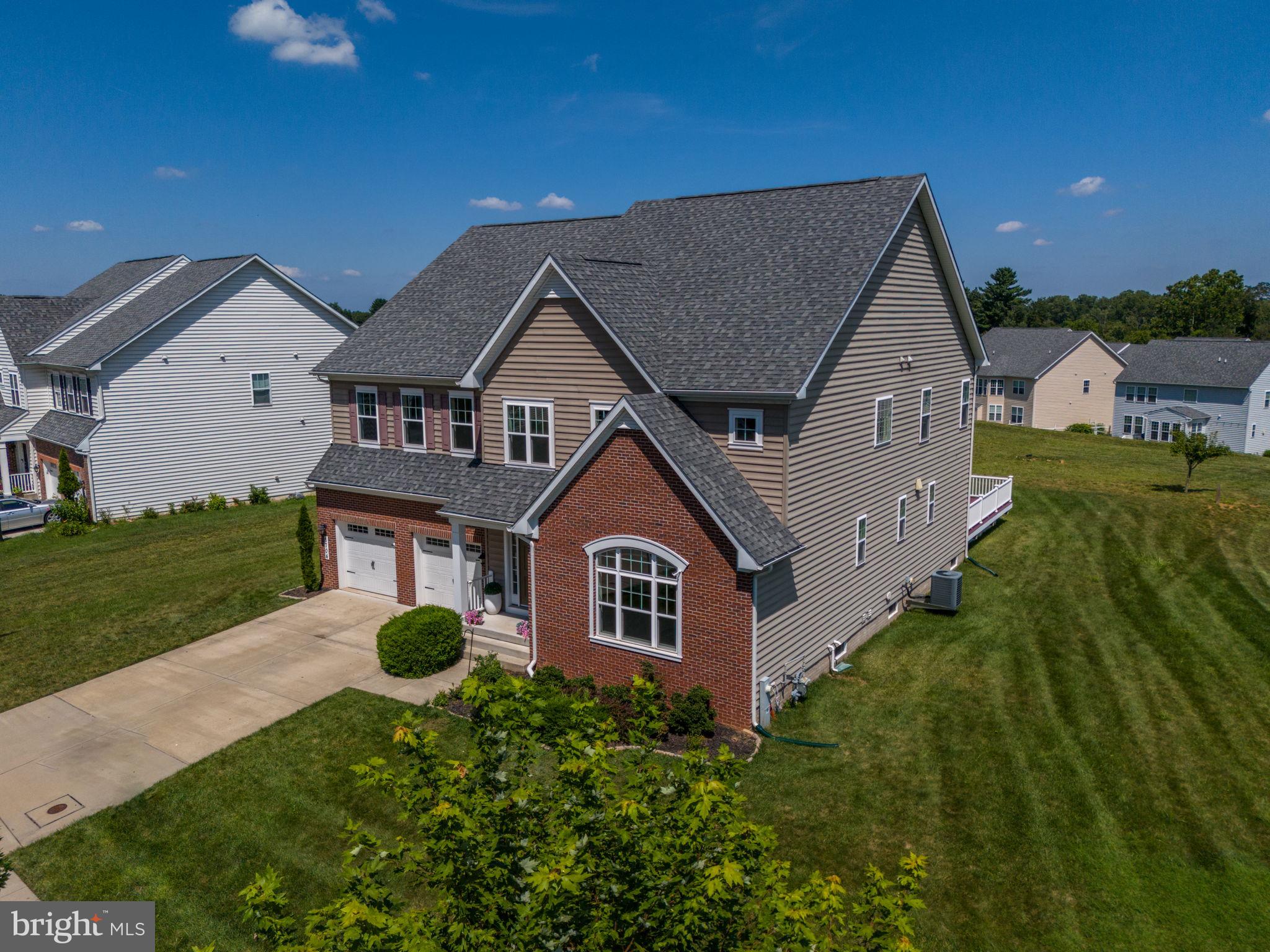 CENTENNIAL OVERLOOK - Residential
