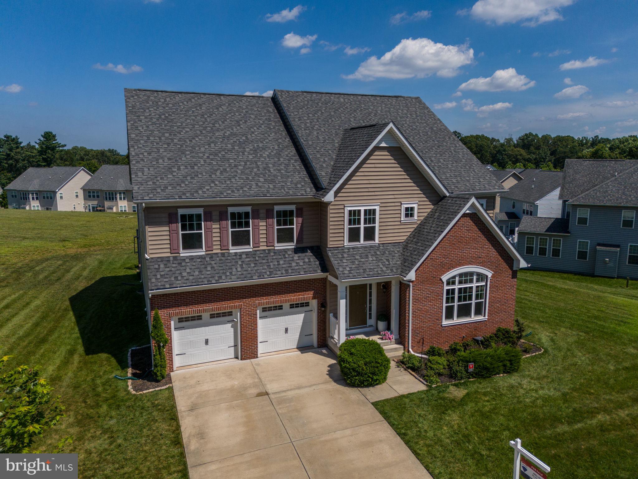 CENTENNIAL OVERLOOK - Residential