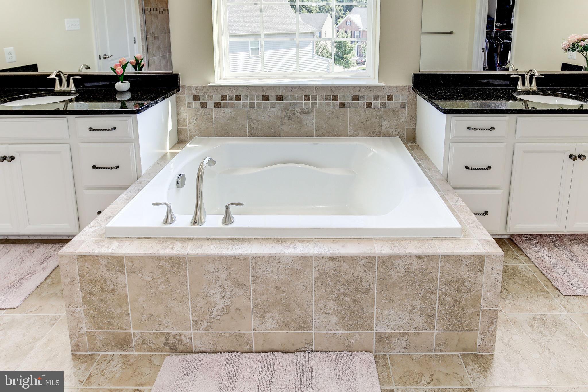 CENTENNIAL OVERLOOK - Residential