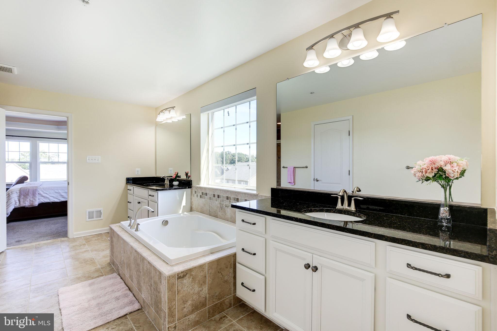 CENTENNIAL OVERLOOK - Residential