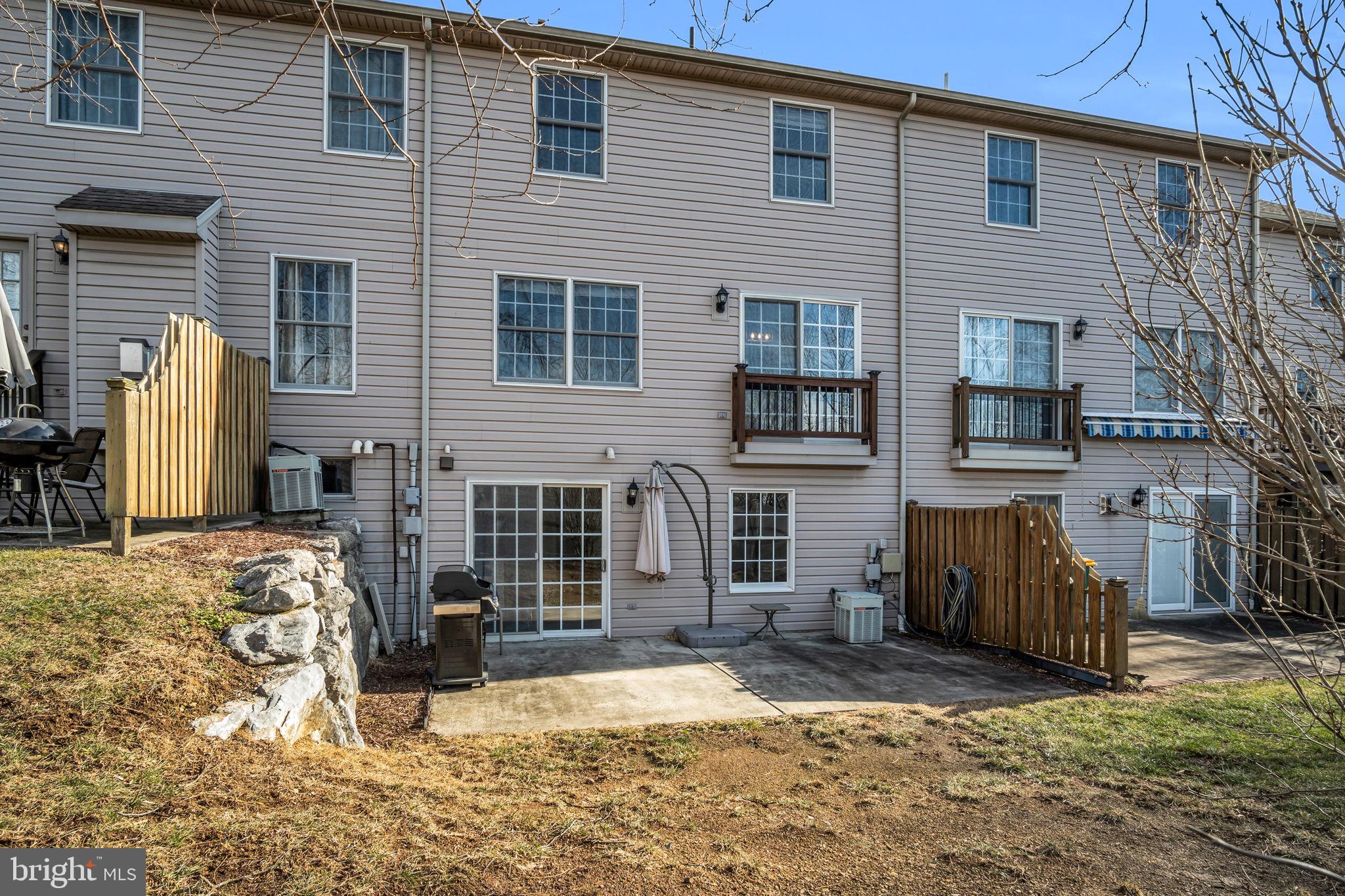 WHELAN CROSSING - Residential