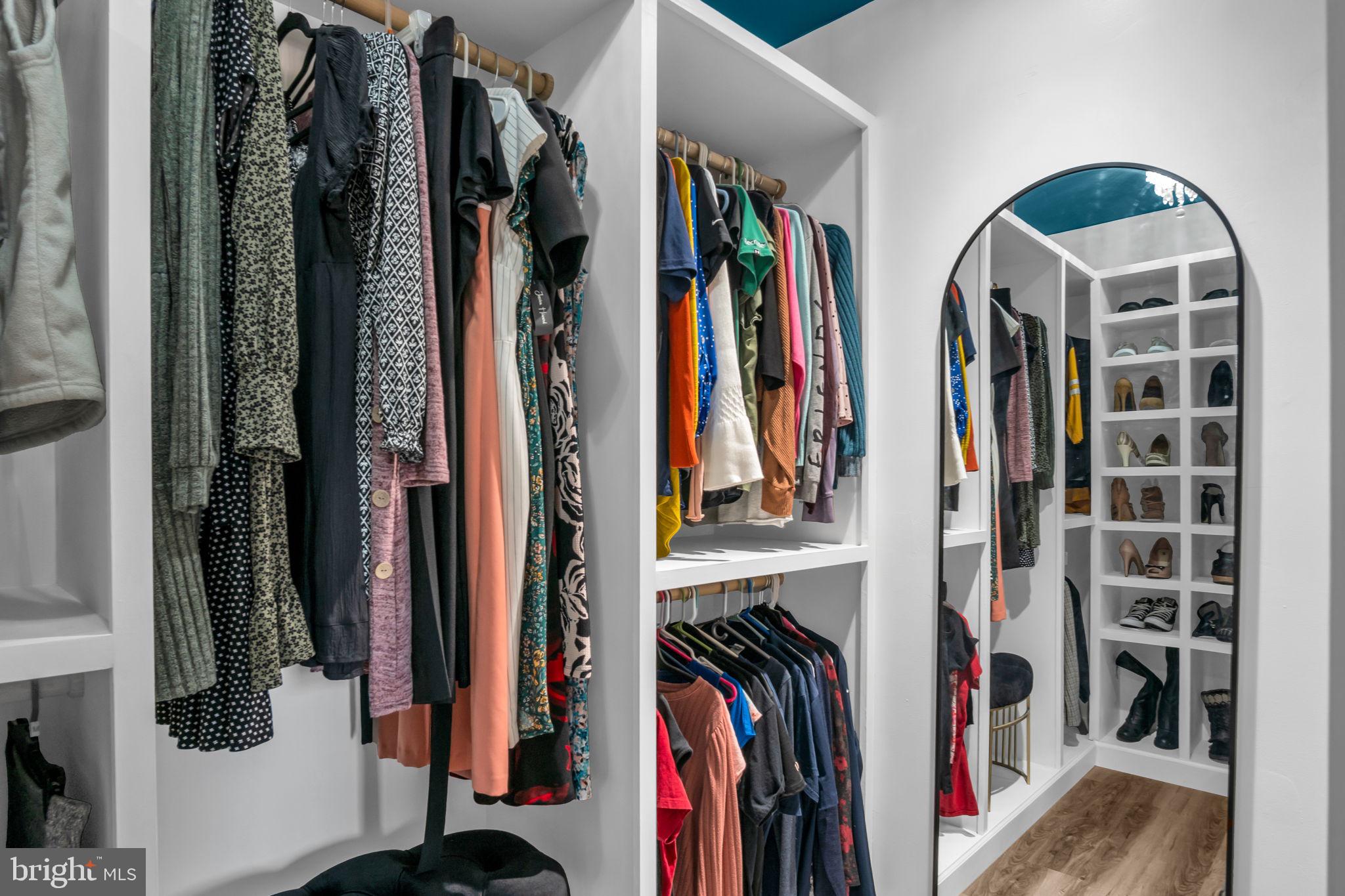 WHELAN CROSSING - Residential