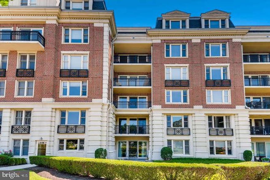 Contemporary luxury at Baltimore's premier waterfront address. This stunning 2 BR, 2 BA condo features designer hardwoods, Gourmet Kitchen with Viking stainless steel appliances, spacious Primary Suite with spa bath, and incredible views of the English Gardens and Inner Harbor from every exposure. Enjoy 5-star amenities: Indoor Salt Water Pool, Theater, Fitness Center, Guest Suites, and 24-hr Concierge & Valet.