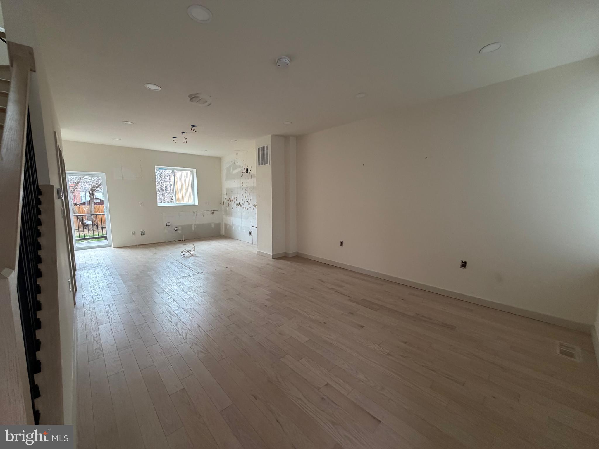 3323 SHERMAN AVENUE NW