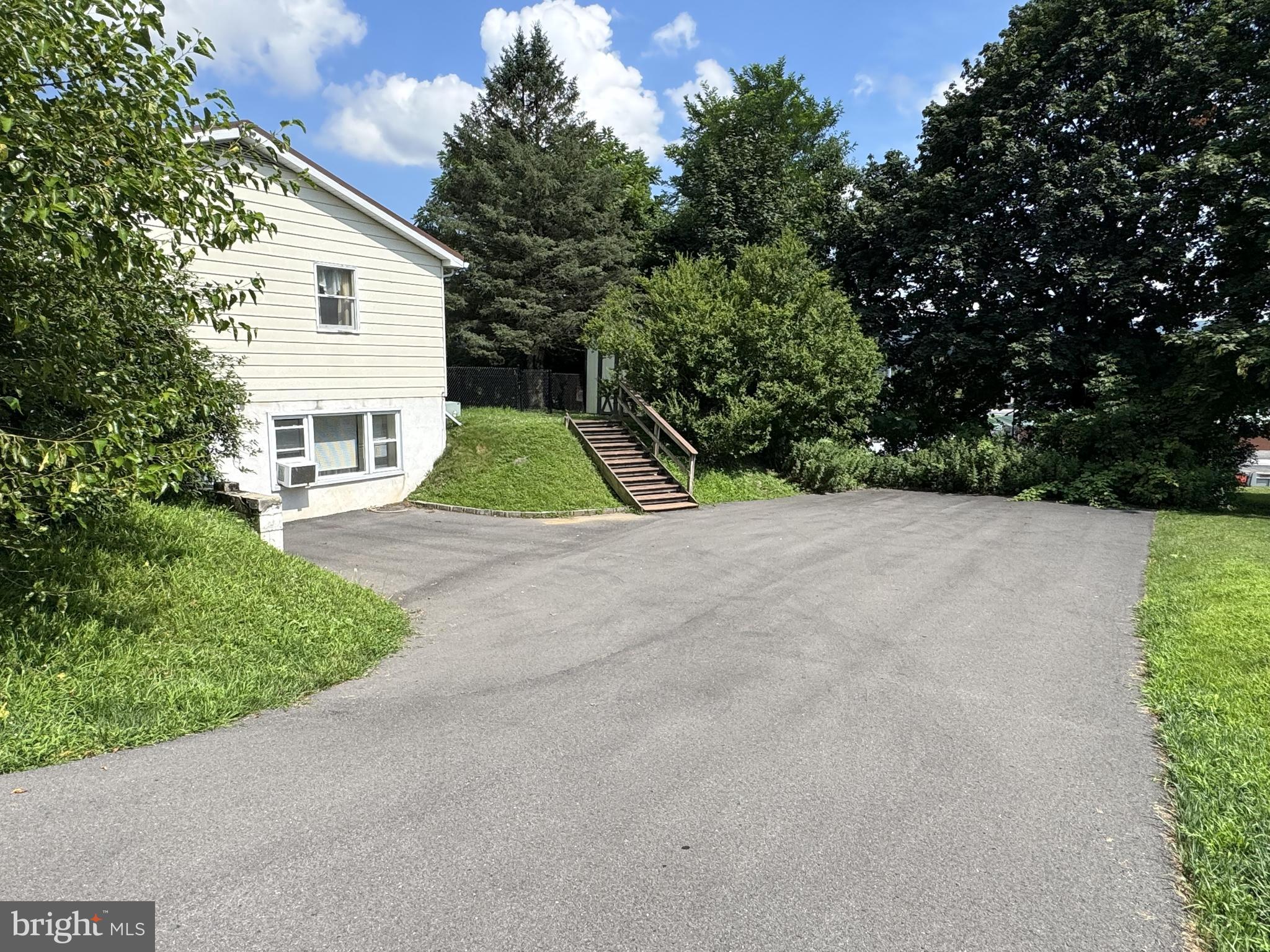 207 CIDER LANE