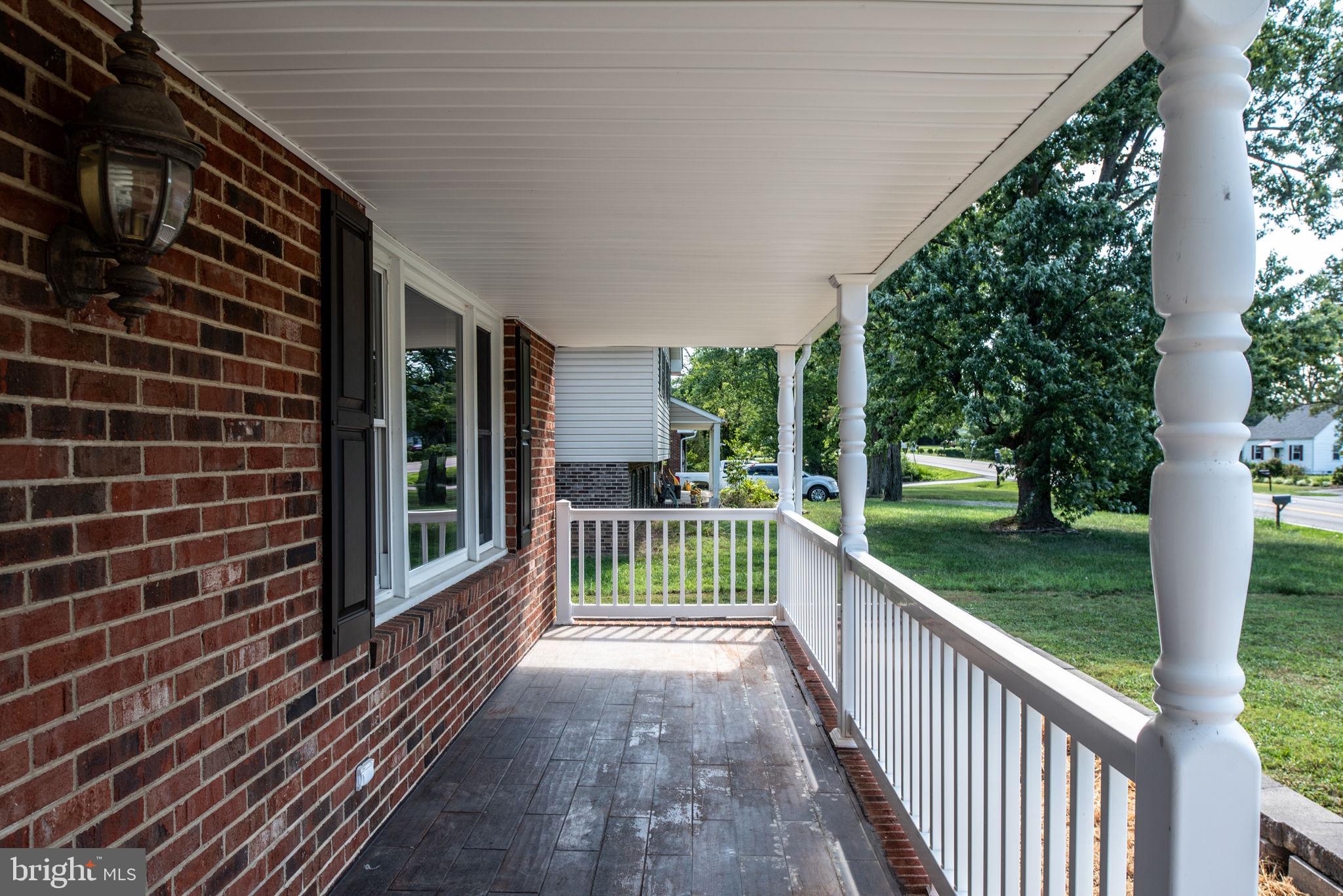 NORTH FERRY FARMS - Residential