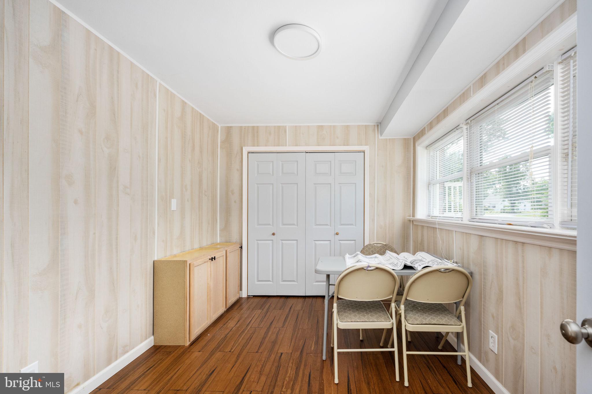 NORTH FERRY FARMS - Residential