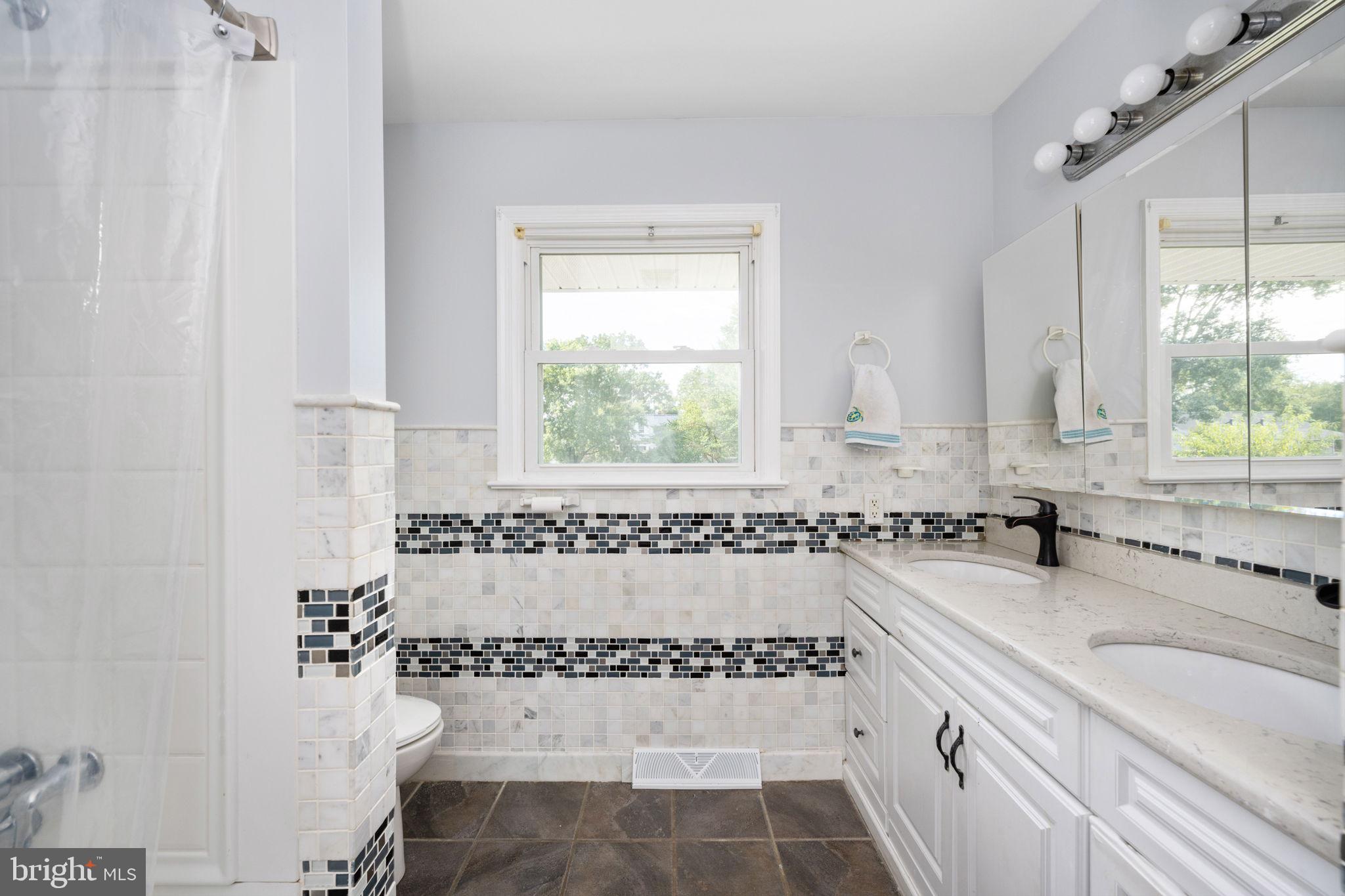 NORTH FERRY FARMS - Residential