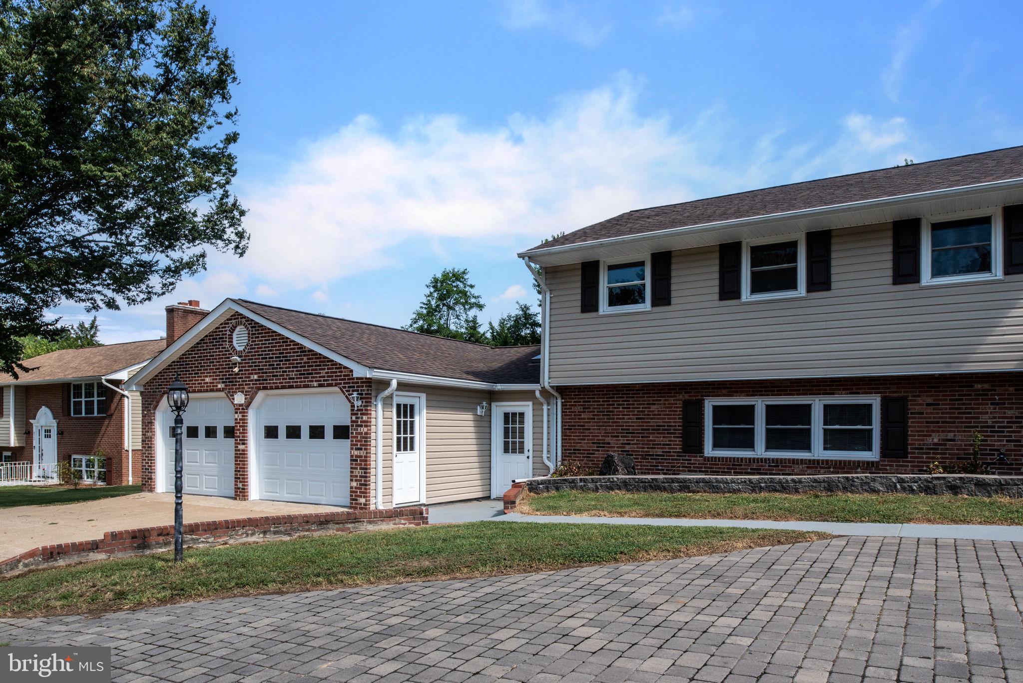 NORTH FERRY FARMS - Residential