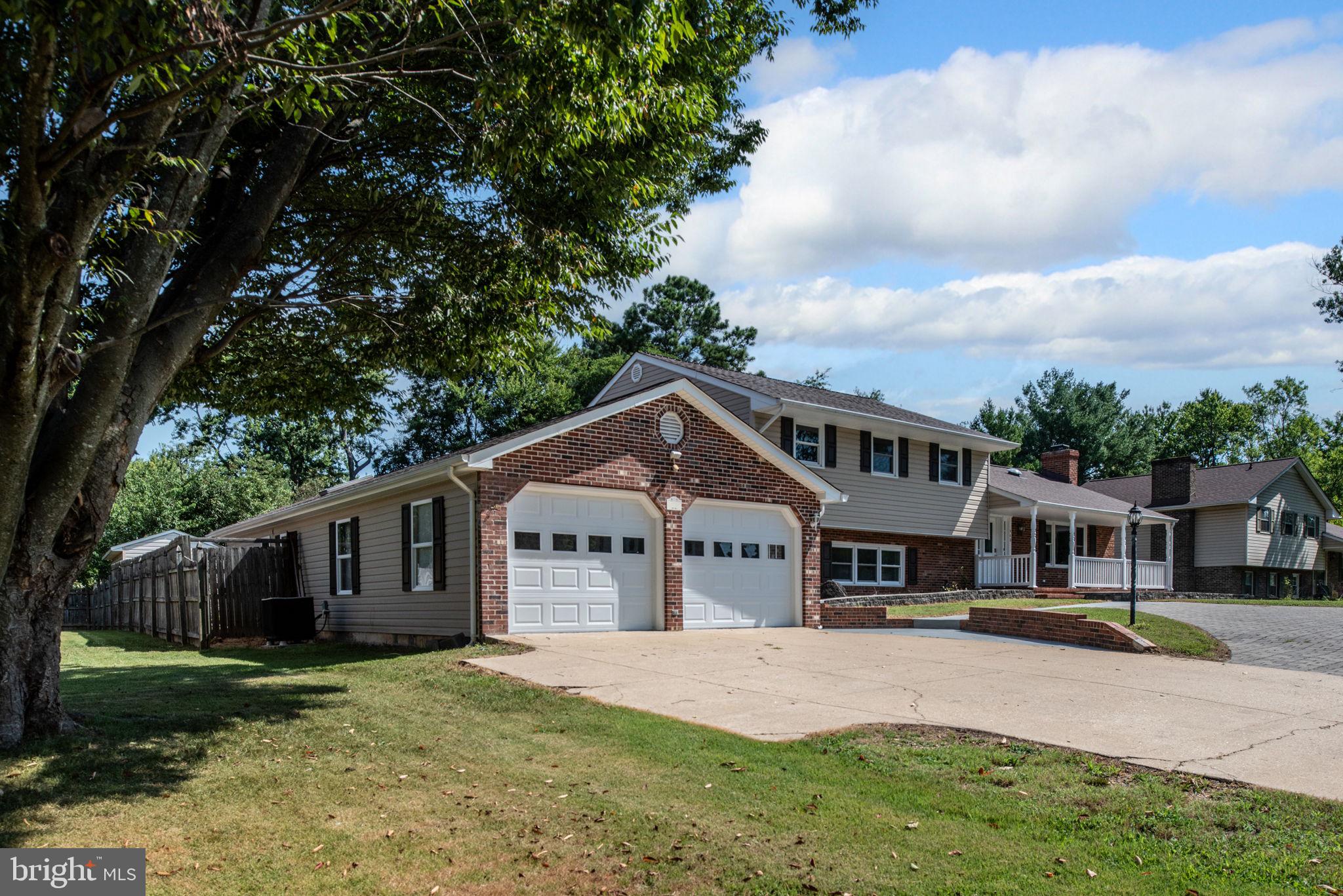 NORTH FERRY FARMS - Residential