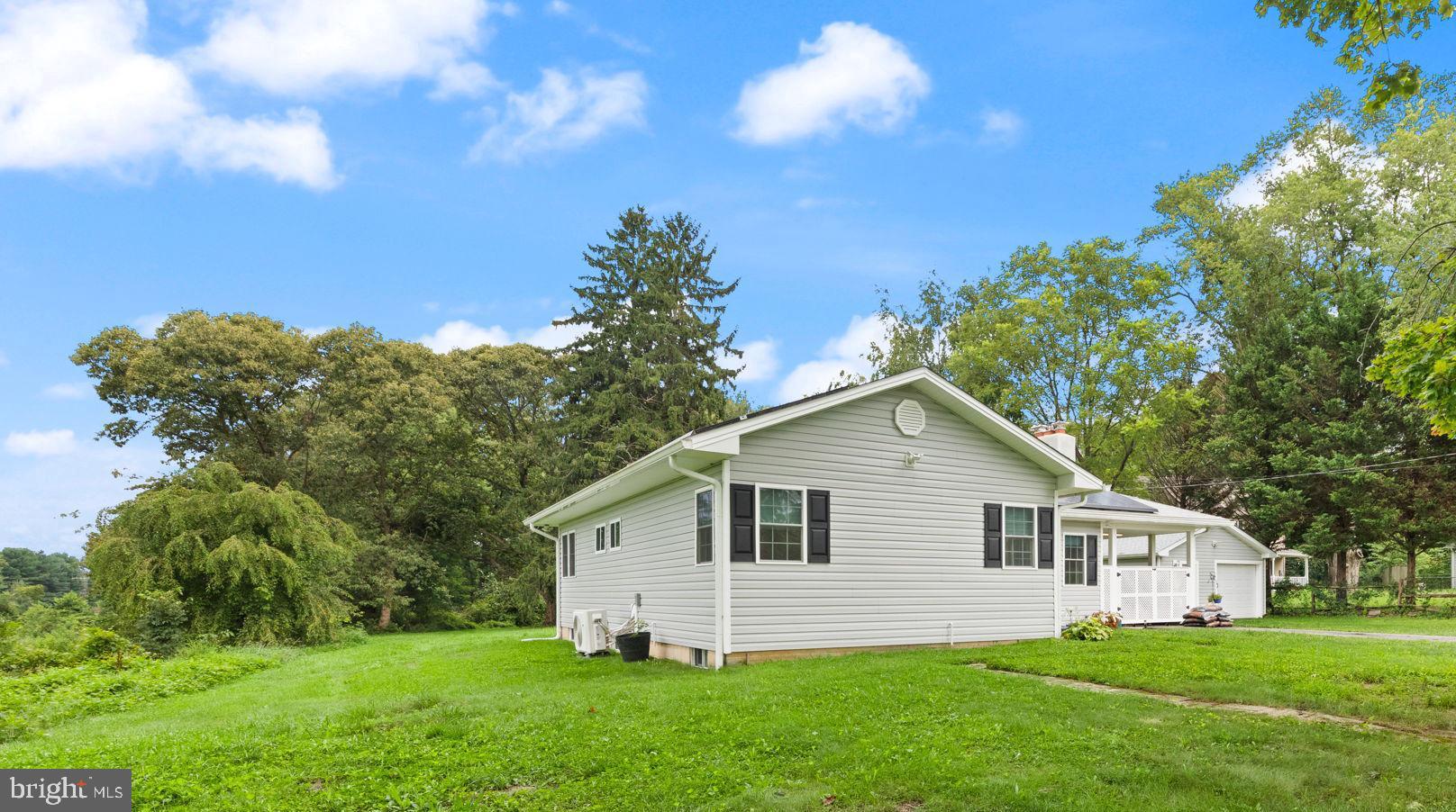 301 IRISH LANE