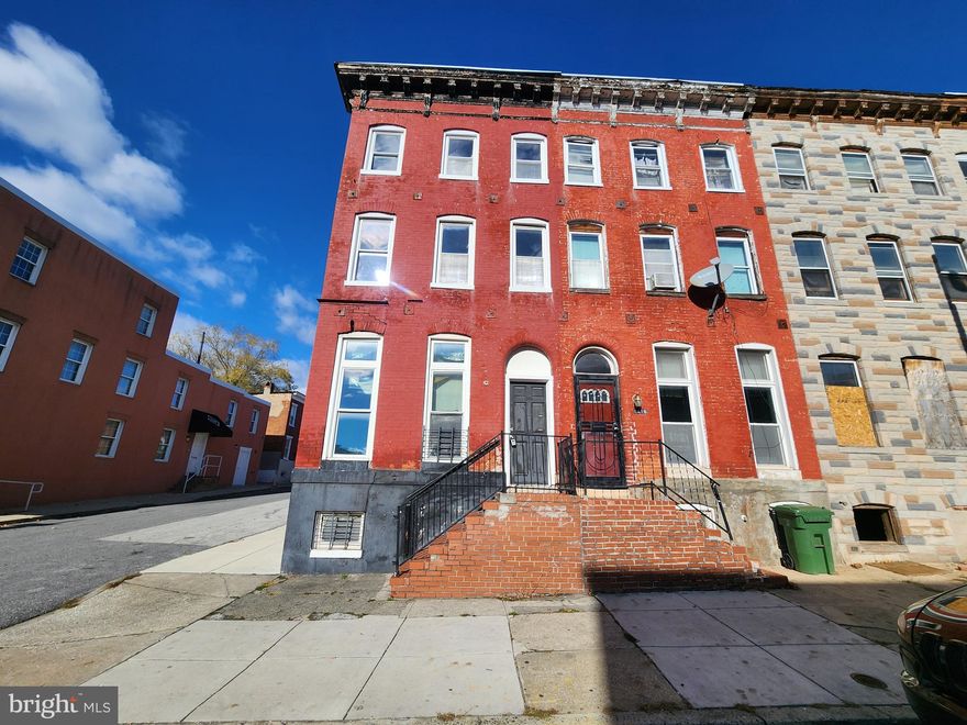 ONLINE AUCTION: Bidding begins 12/8/2025 @ 10:00 AM. Bidding ends 12/10/2025 @ 6:30 PM. List Price is Suggested Opening Bid. Deposit: $5,000.00.

This three-story townhouse is located in Oliver neighborhood within Baltimore City. Residents can enjoy the nearby attractions such as Johns Hopkins Hospital, Northeast market, & Caroline and Hoffman Park. The property is vacant. The area provides easy access to North Avenue (N. Ave).