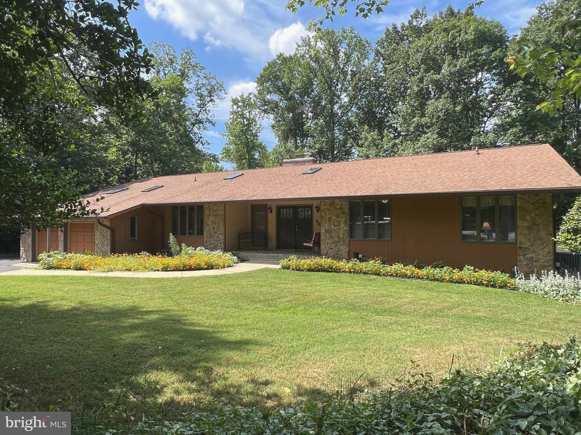 ESPERANZA FARMS - Residential