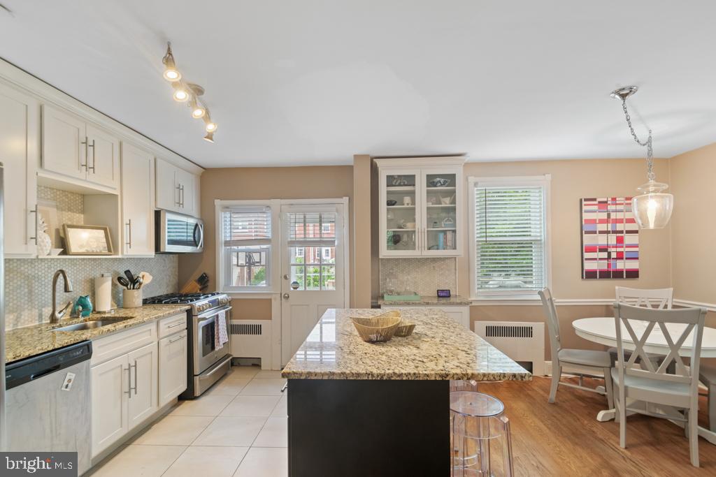 RODGERS FORGE - Residential Lease