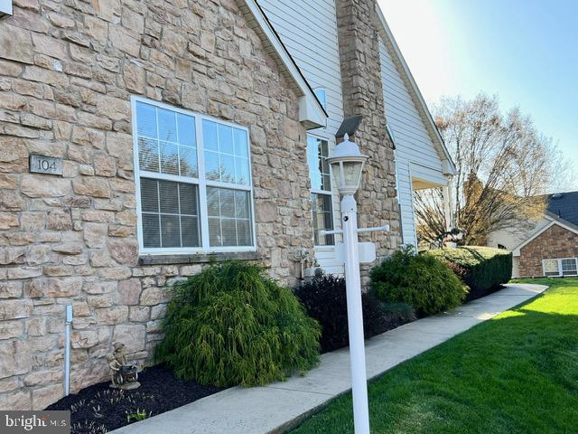 LIONSGATE - Residential