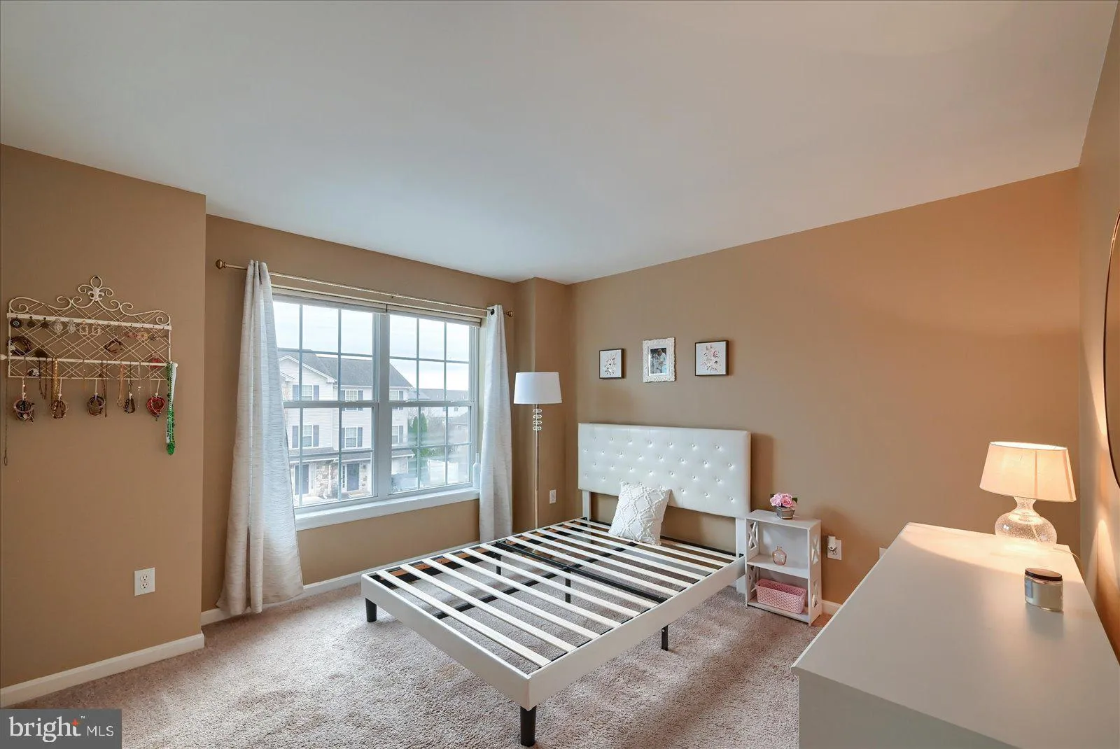 York, Pennsylvania 17404, United States, 3 Bedrooms Bedrooms, ,3 BathroomsBathrooms,Residential,Pending,101505