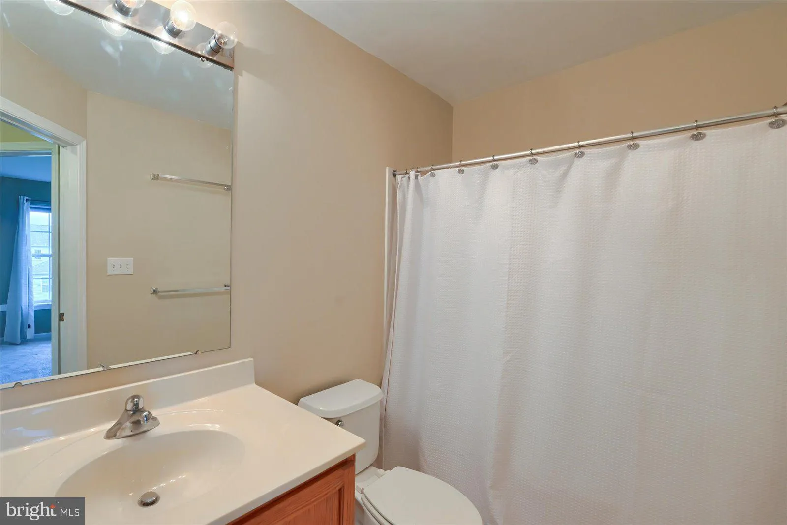 York, Pennsylvania 17404, United States, 3 Bedrooms Bedrooms, ,3 BathroomsBathrooms,Residential,Pending,101505