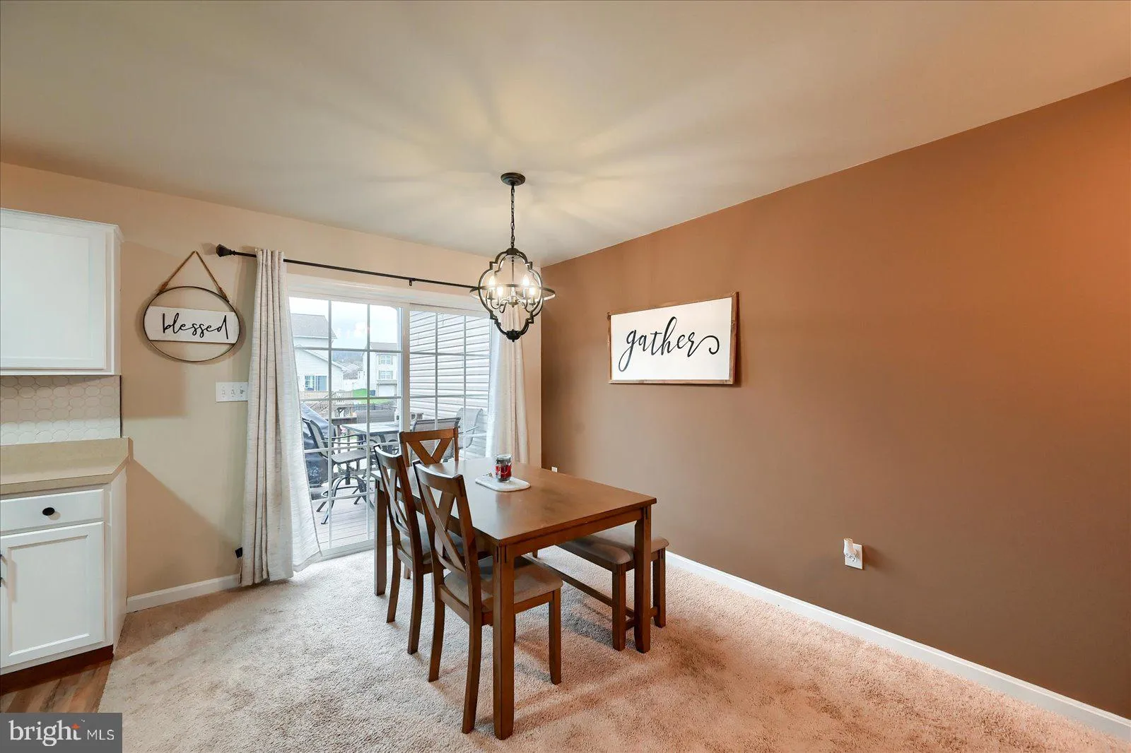 York, Pennsylvania 17404, United States, 3 Bedrooms Bedrooms, ,3 BathroomsBathrooms,Residential,Pending,101505