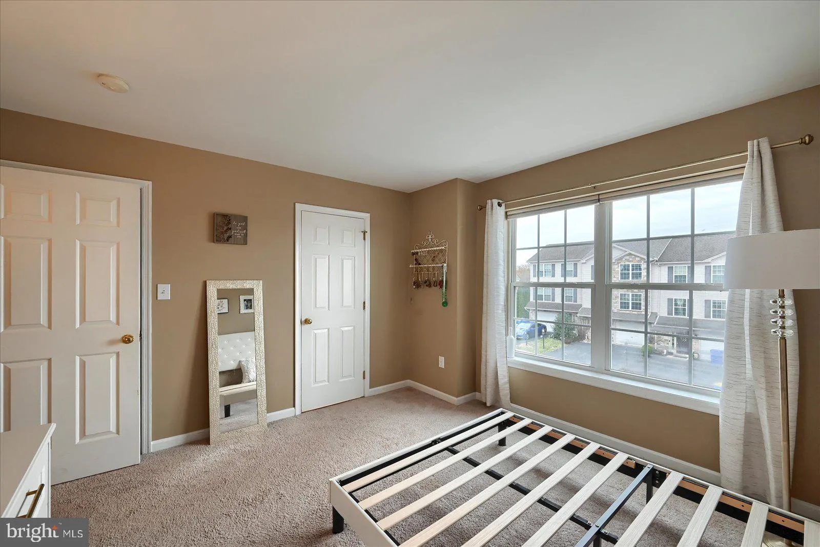 York, Pennsylvania 17404, United States, 3 Bedrooms Bedrooms, ,3 BathroomsBathrooms,Residential,Pending,101505