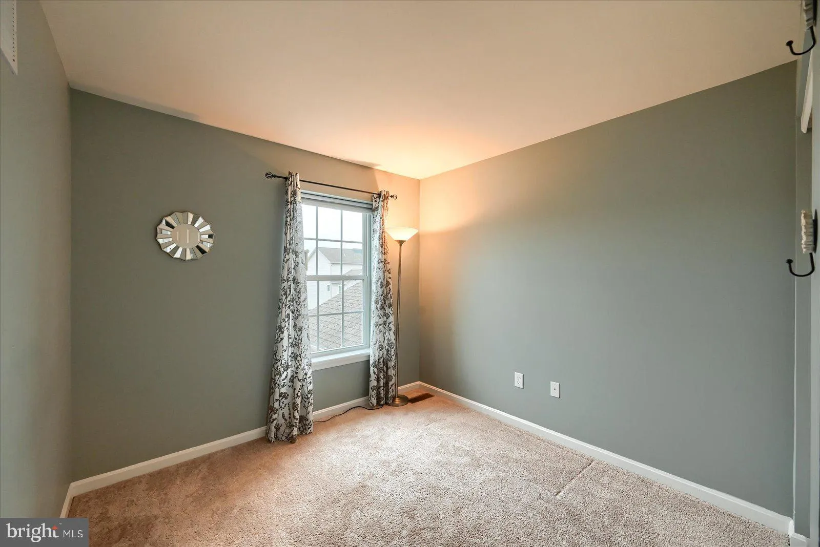 York, Pennsylvania 17404, United States, 3 Bedrooms Bedrooms, ,3 BathroomsBathrooms,Residential,Pending,101505