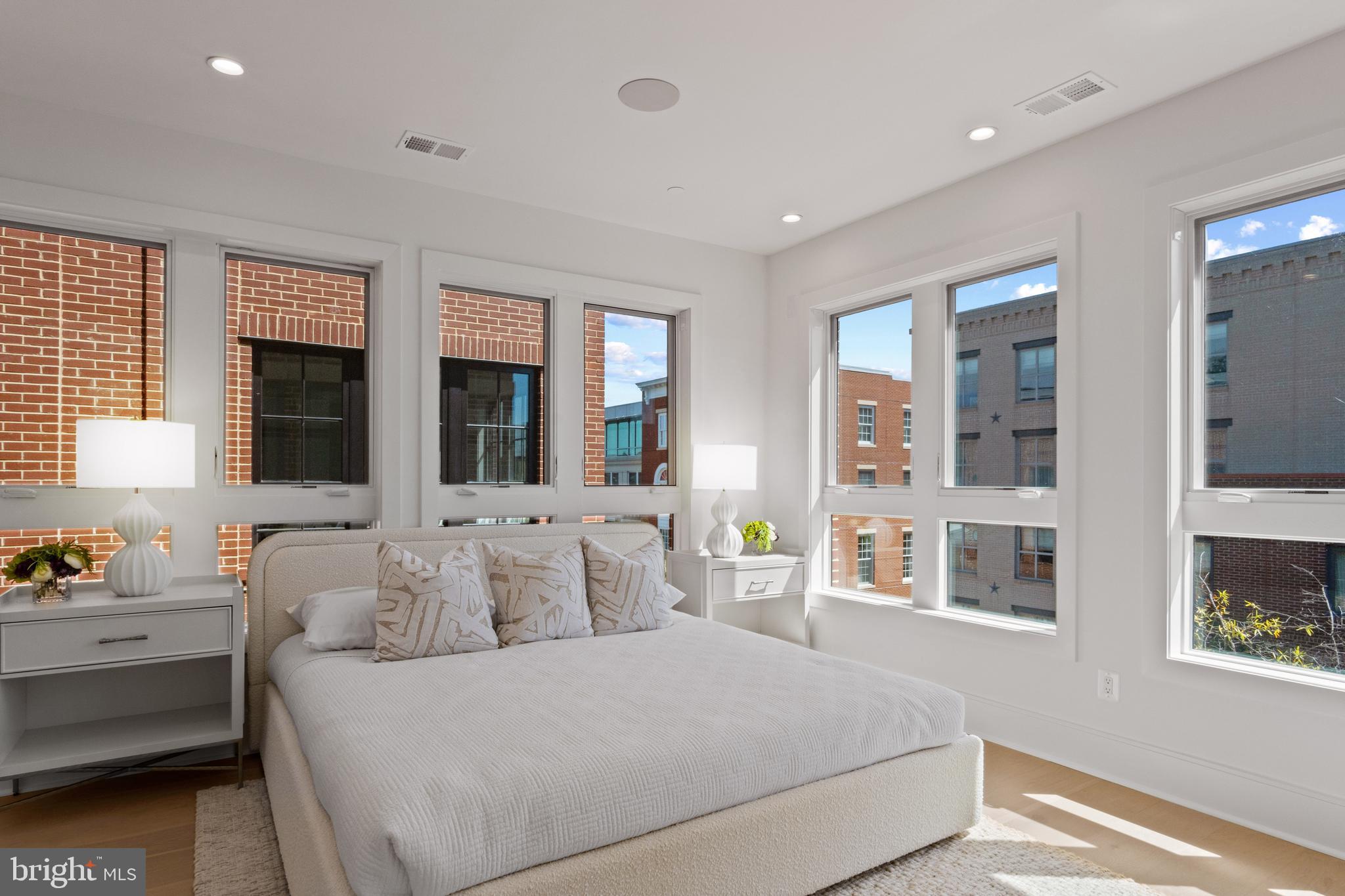 OLD TOWN - Residential