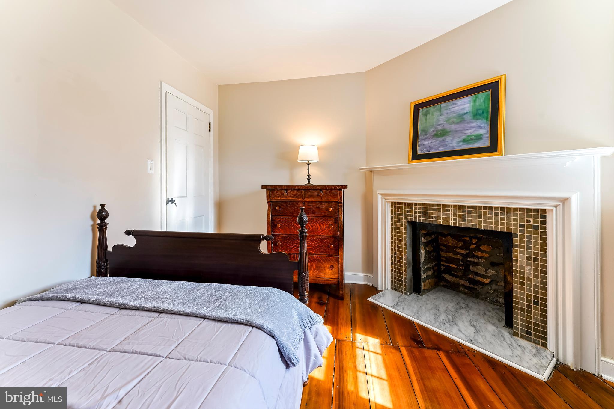 HICKORY HILL - Residential