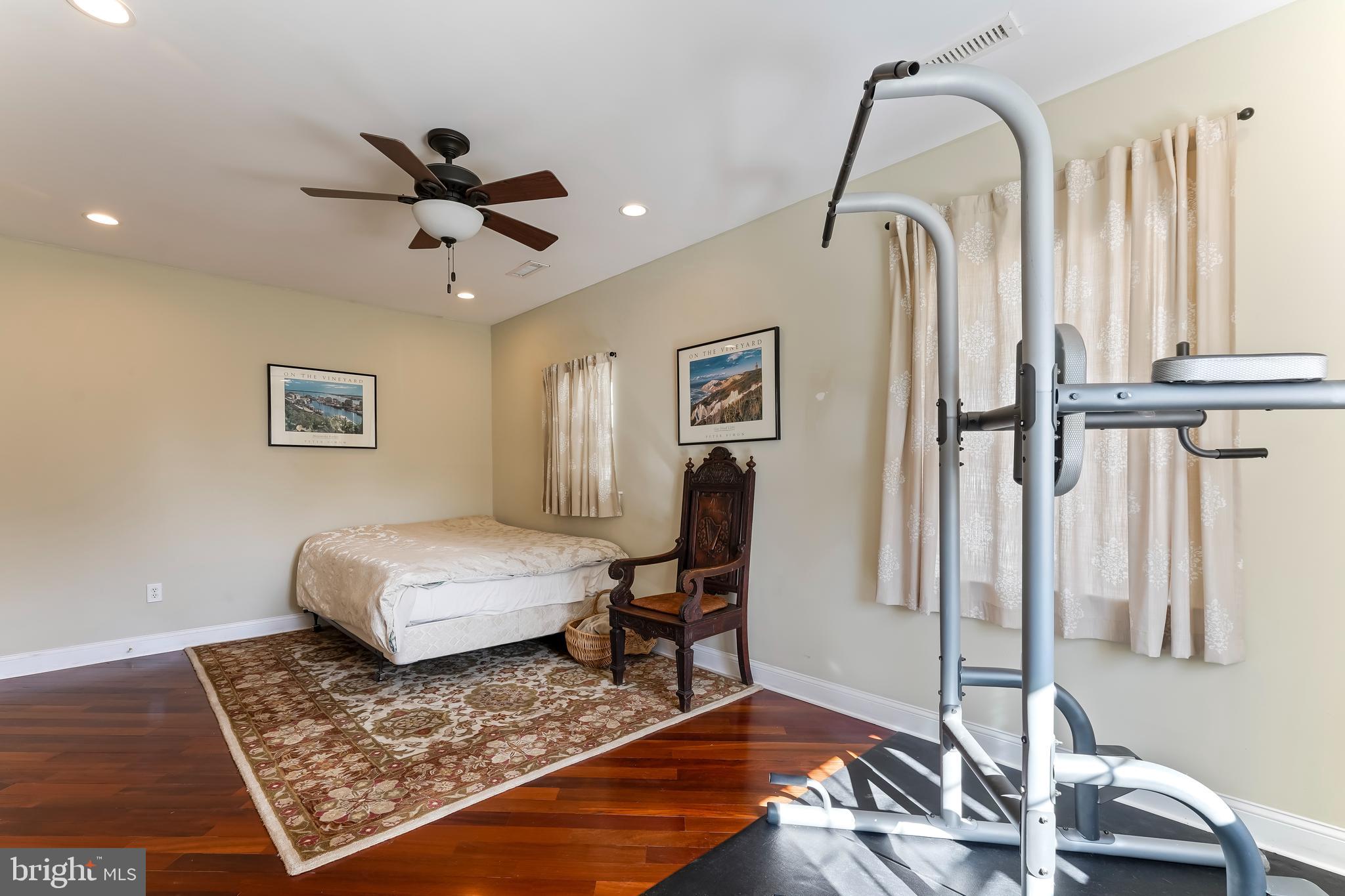 HICKORY HILL - Residential