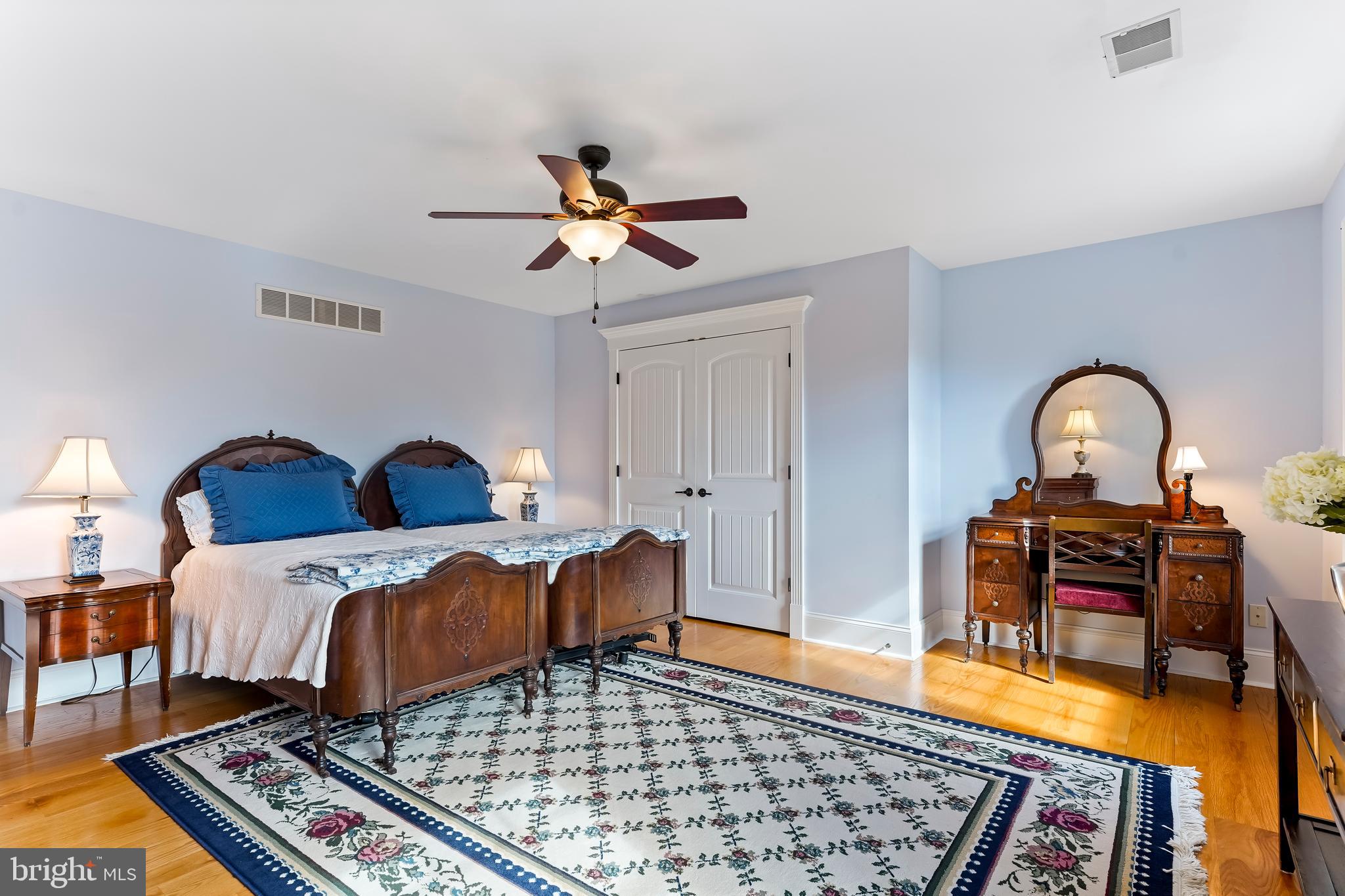 HICKORY HILL - Residential