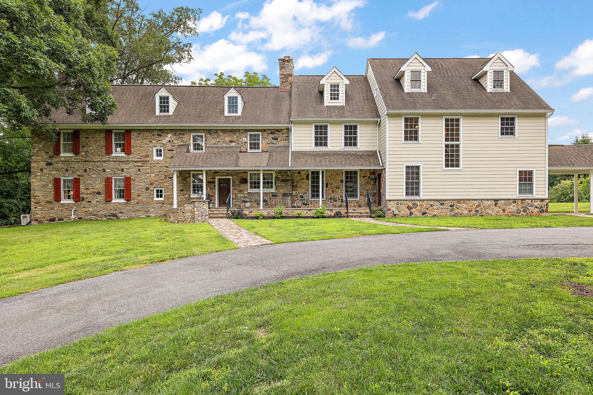 HICKORY HILL - Residential