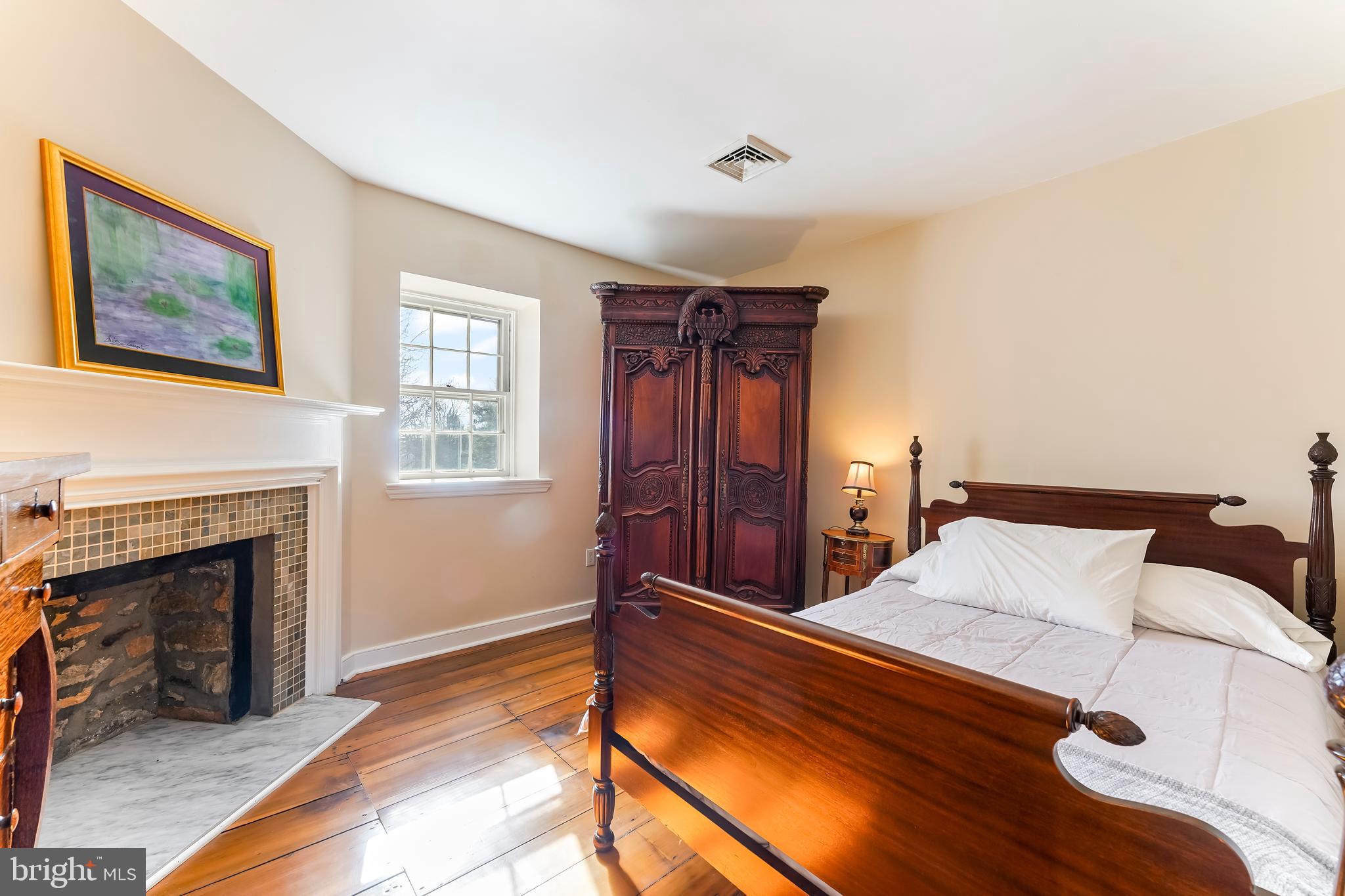 HICKORY HILL - Residential