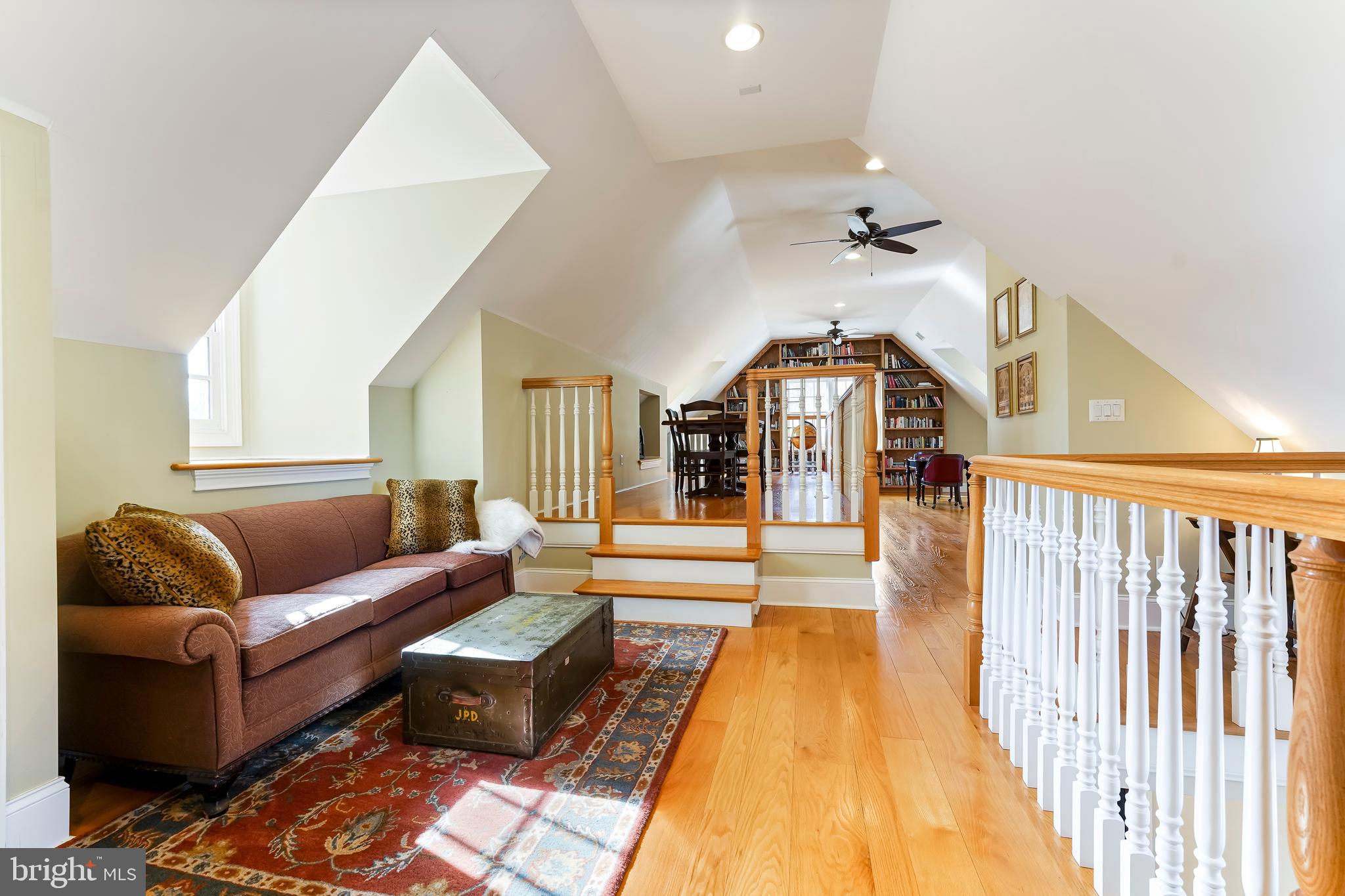 HICKORY HILL - Residential