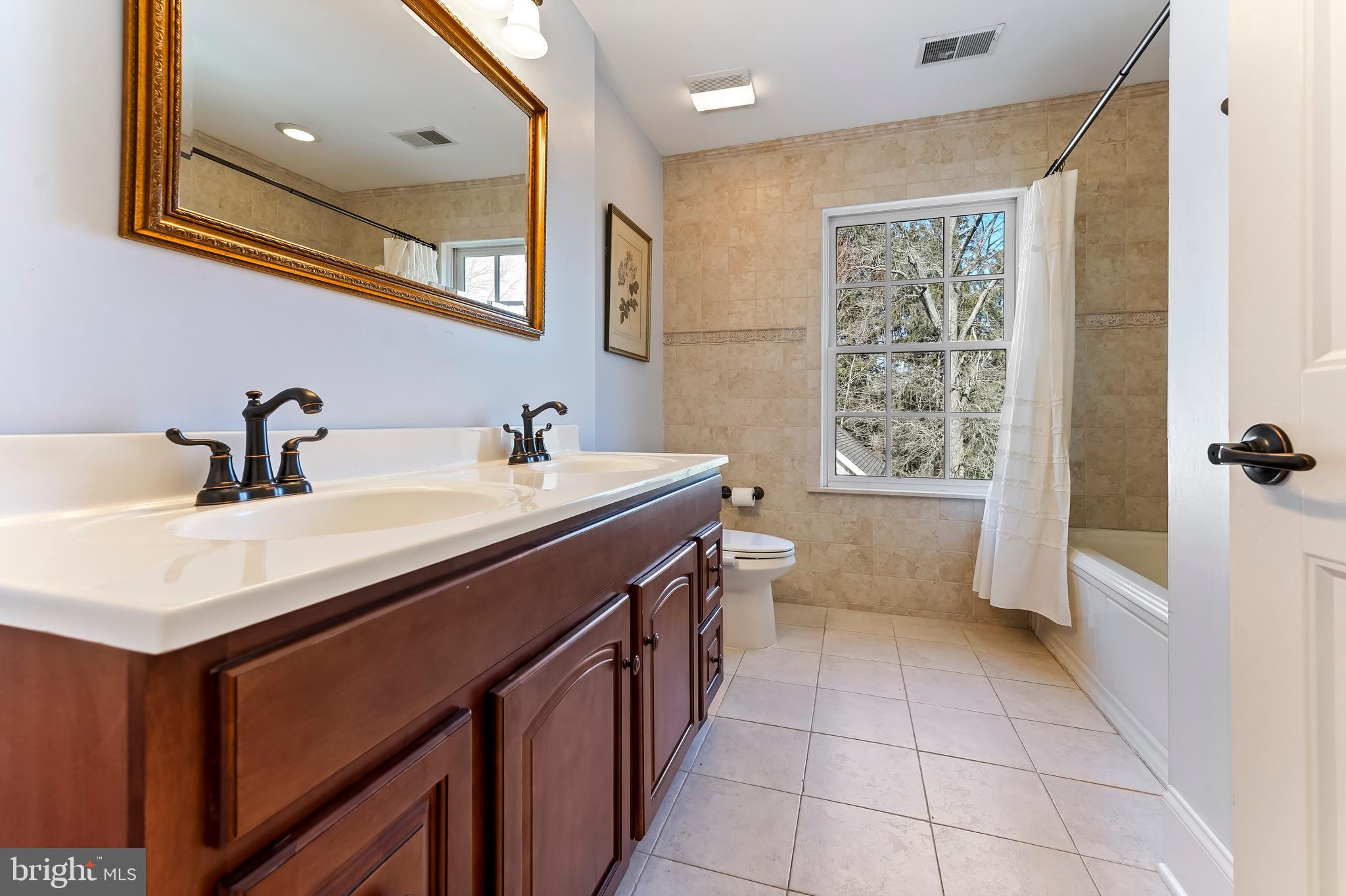 HICKORY HILL - Residential