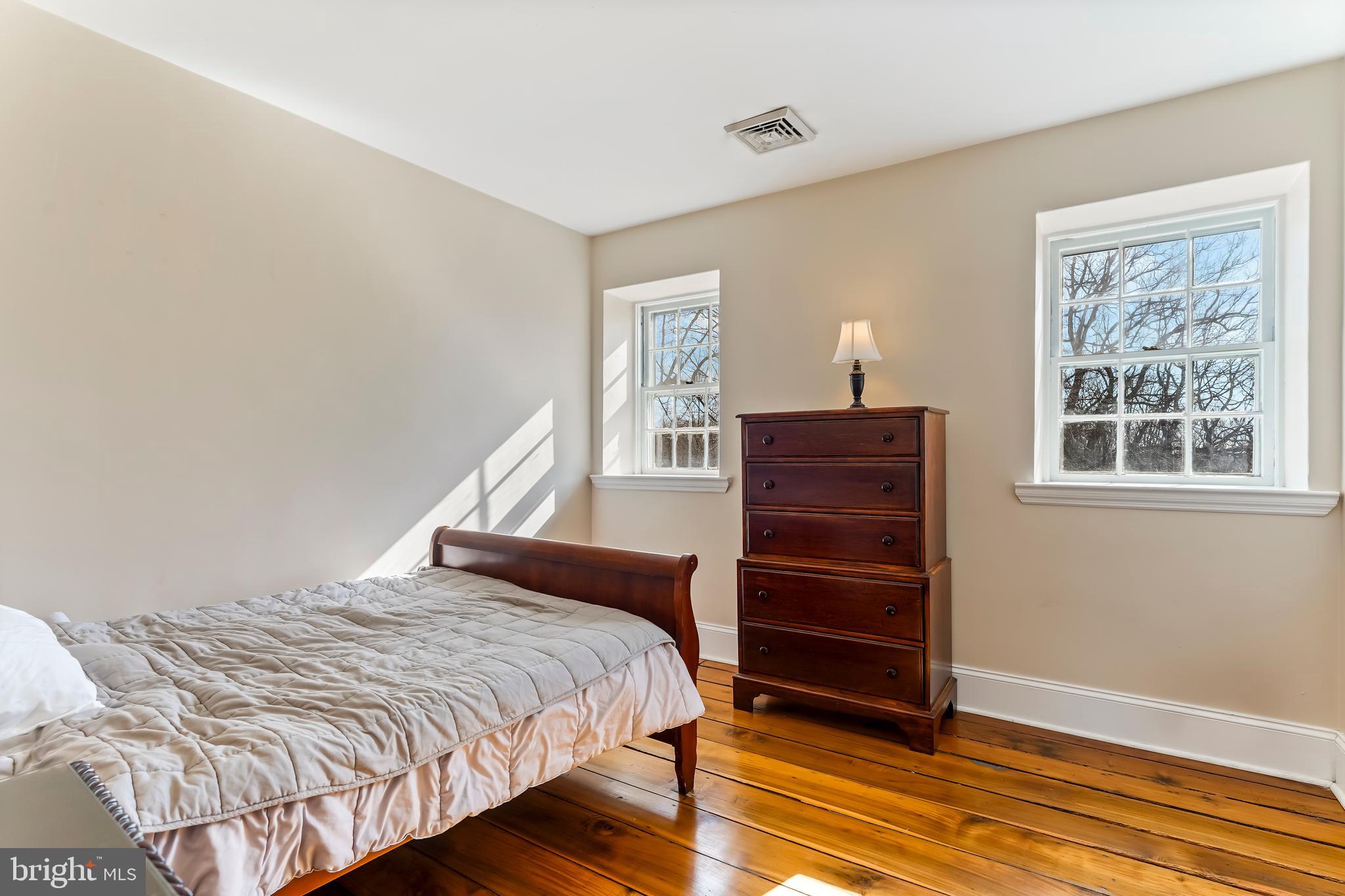 HICKORY HILL - Residential