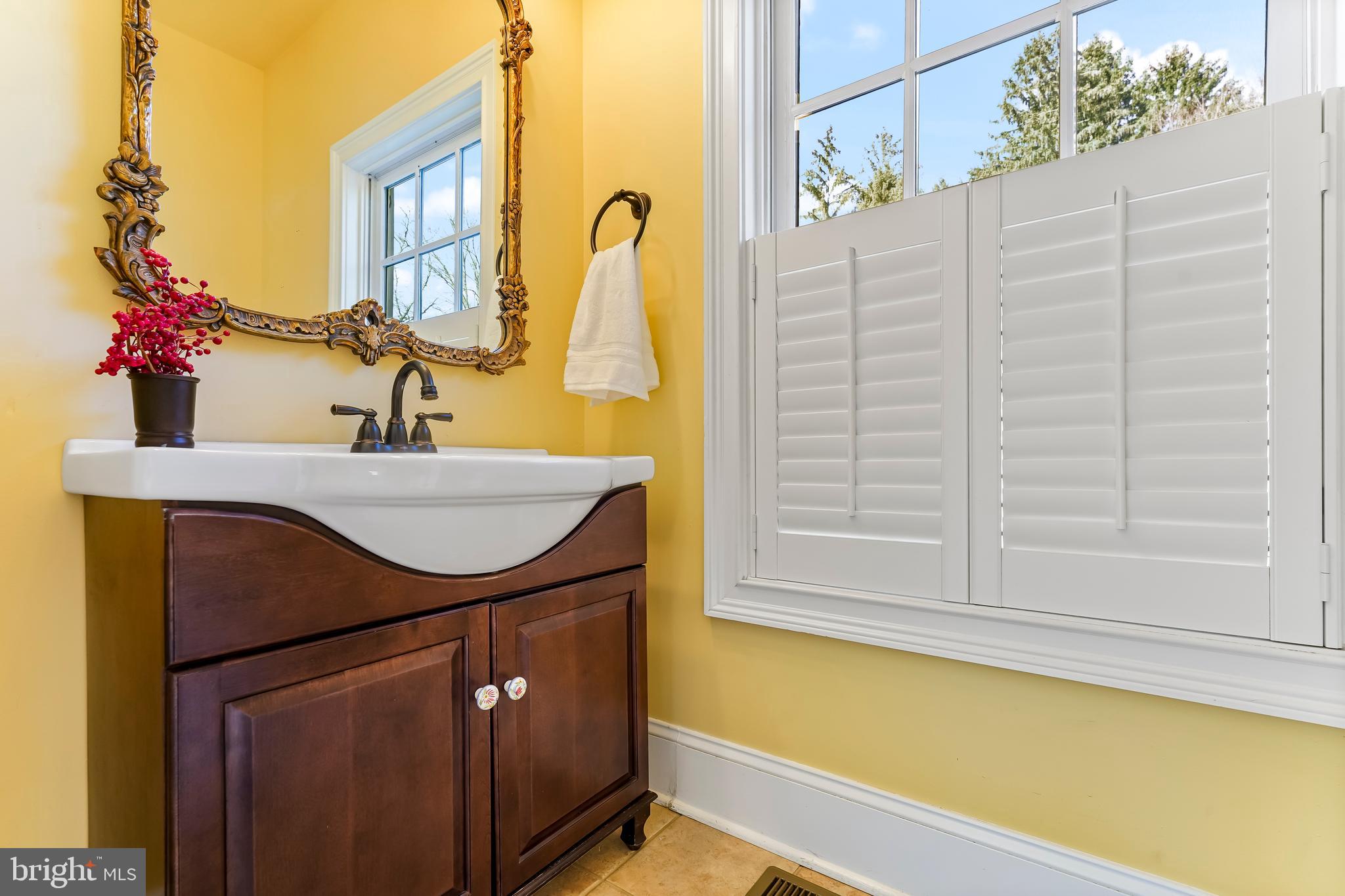 HICKORY HILL - Residential