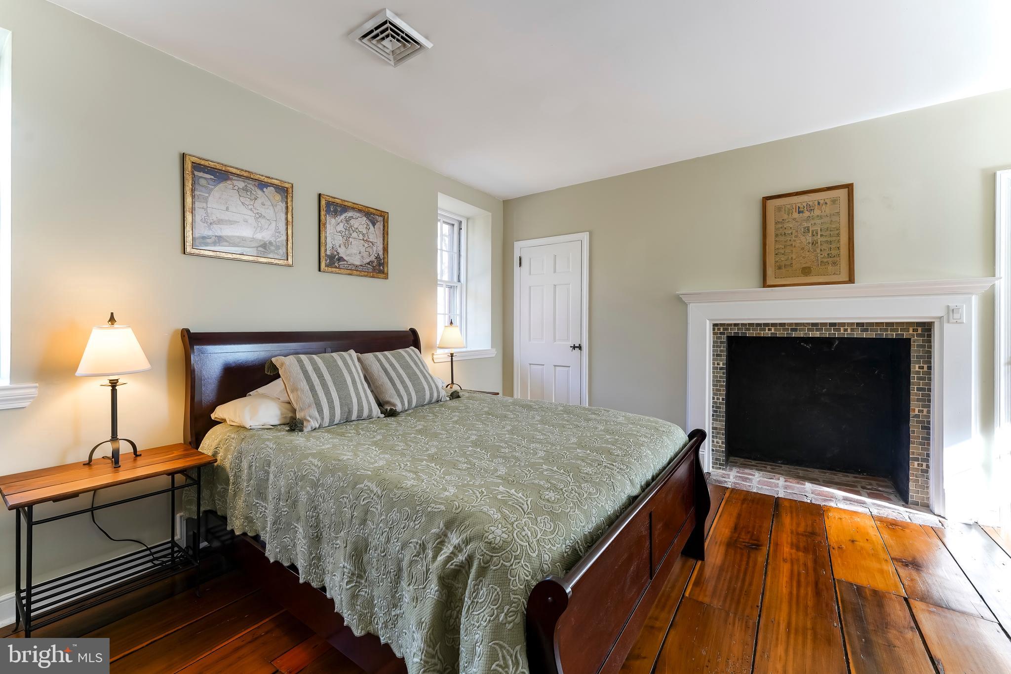 HICKORY HILL - Residential