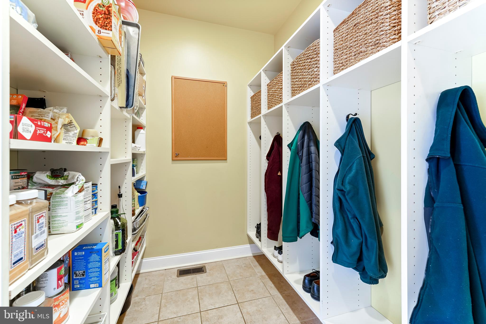 HICKORY HILL - Residential