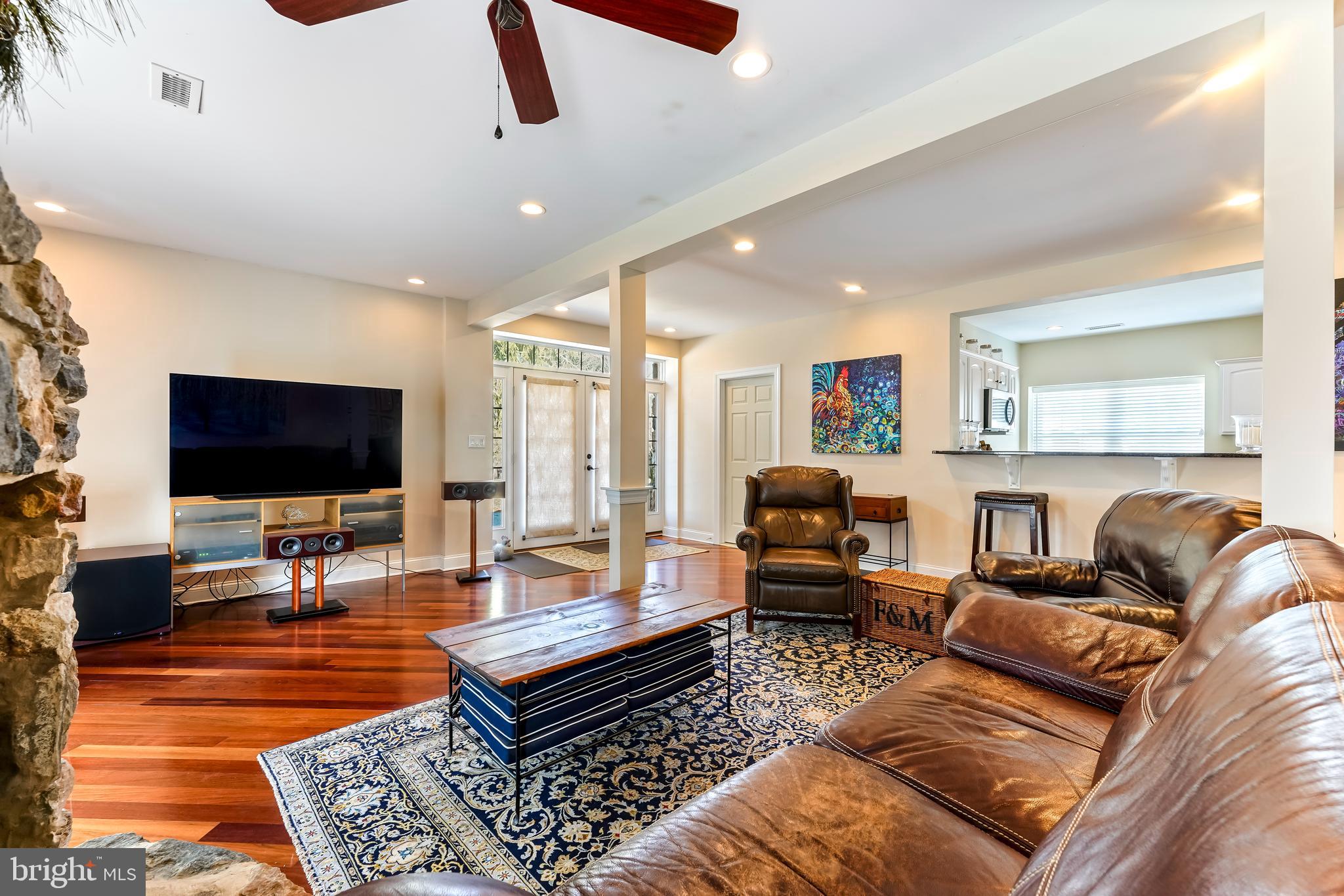 HICKORY HILL - Residential