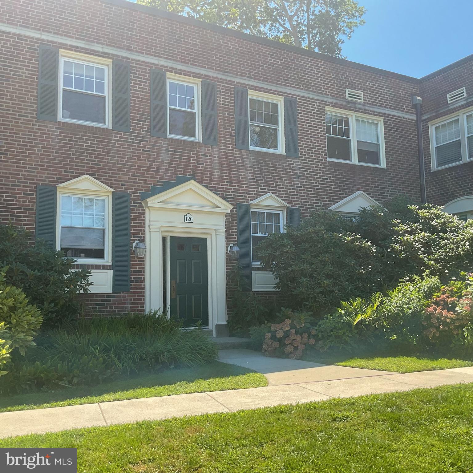 *Welcome to Unit 126D in Saint Davids Park! This is a 1 bedroom, 1 bath condo.
This beautifully maintained, move-in-ready 1-bedroom, 1-bath condo offers the perfect blend of comfort and convenience with natural light throughout the unit. The kitchen is in great condition, with well-kept cabinets and microwave. The spacious bedroom includes a large closet, while the bathroom boasts a vanity top and a linen closet for extra storage. Enjoy the added bonus of a private storage room on the lower level, complete with a washer, dryer, laundry sink, and additional closet space.
* Move right into this popular community in Award-winning Radnor School District! Don't miss an opportunity to live in one of the Main Line's most sought-after towns! Easy access to Center City, 76, PA Turnpike, Routes 30 & 476, and commuter rails. Walk to the St. Davids Train station, downtown Wayne, the Library, Radnor trail, public parks, grocery store, shopping centers, restaurants, and more!
Monthly fees include snow and trash removal, landscaping, exterior maintenance, etc.