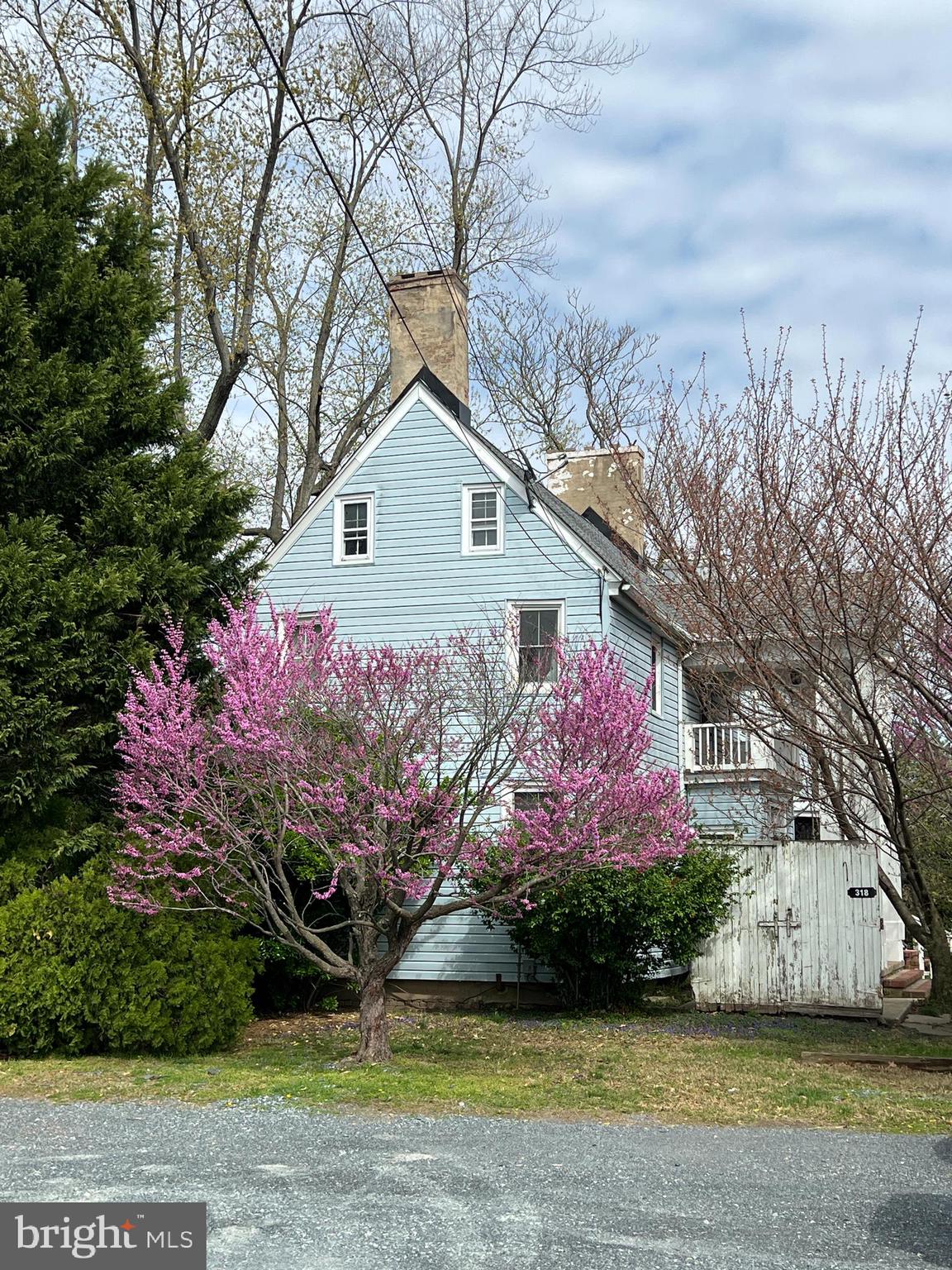 317 N WASHINGTON STREET