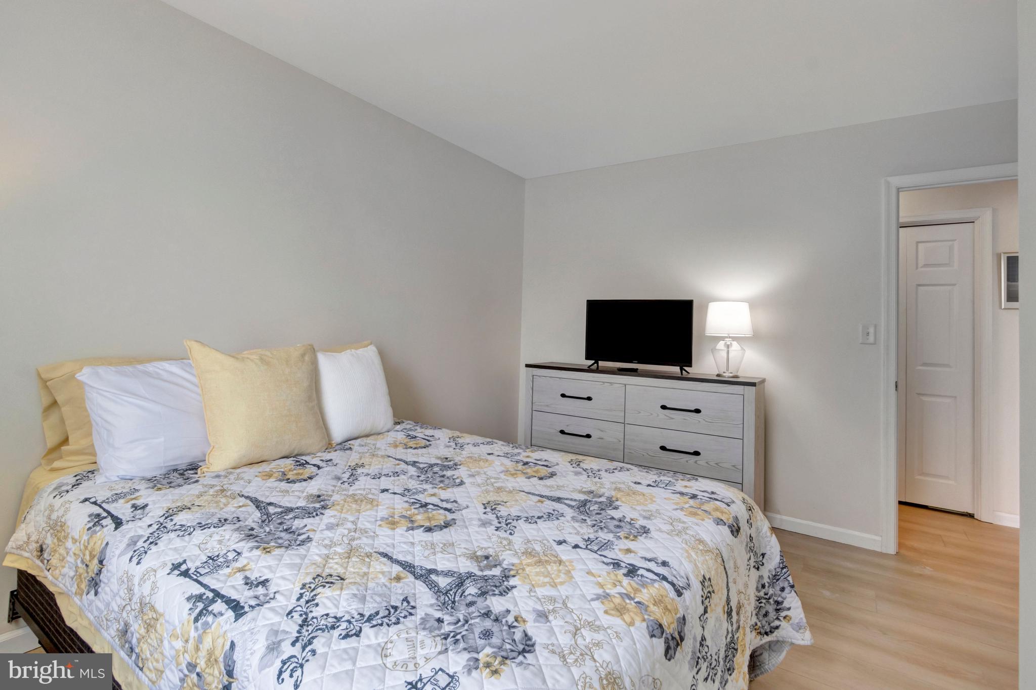 MAPLEWOOD - Residential