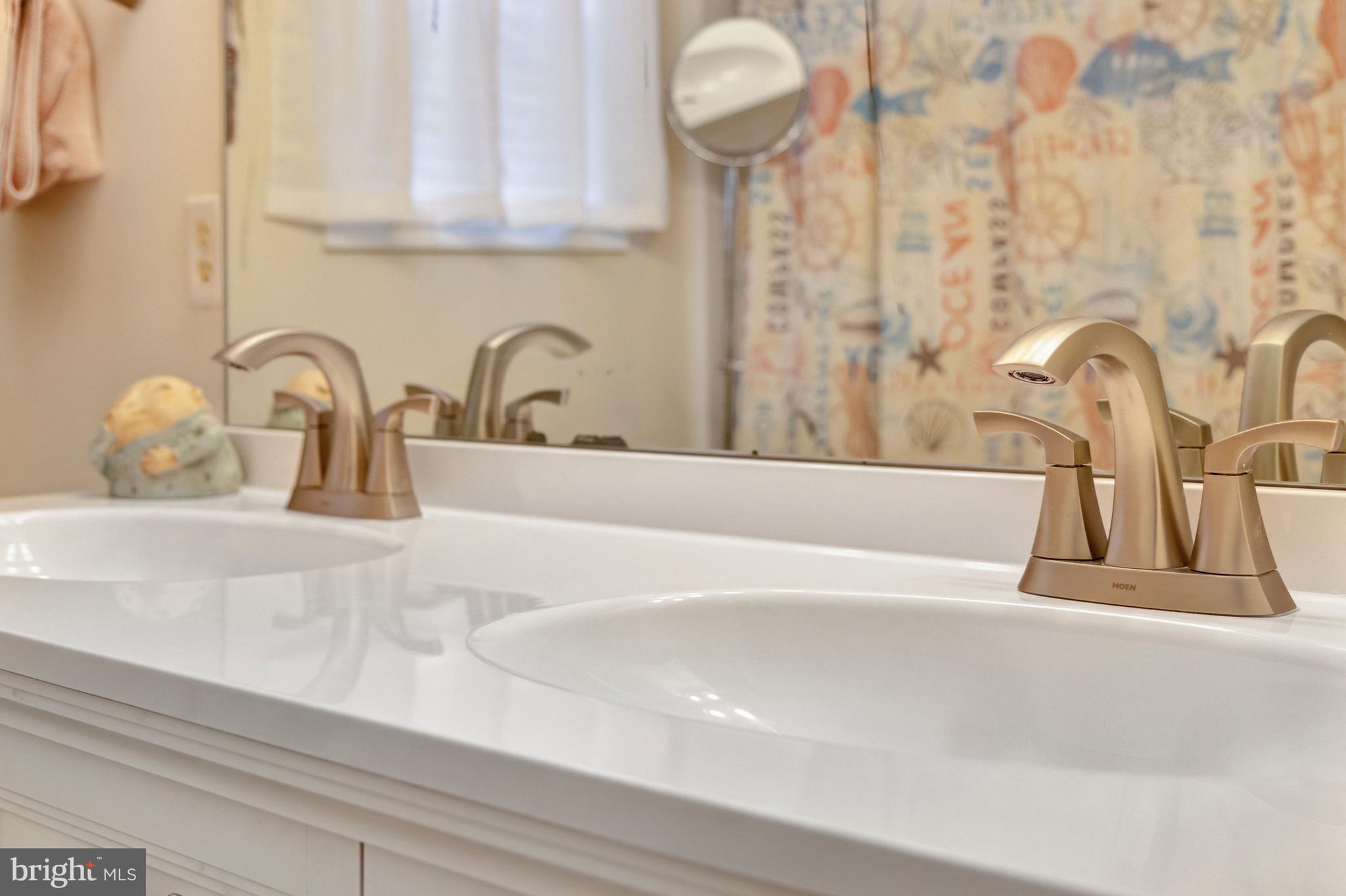 MAPLEWOOD - Residential