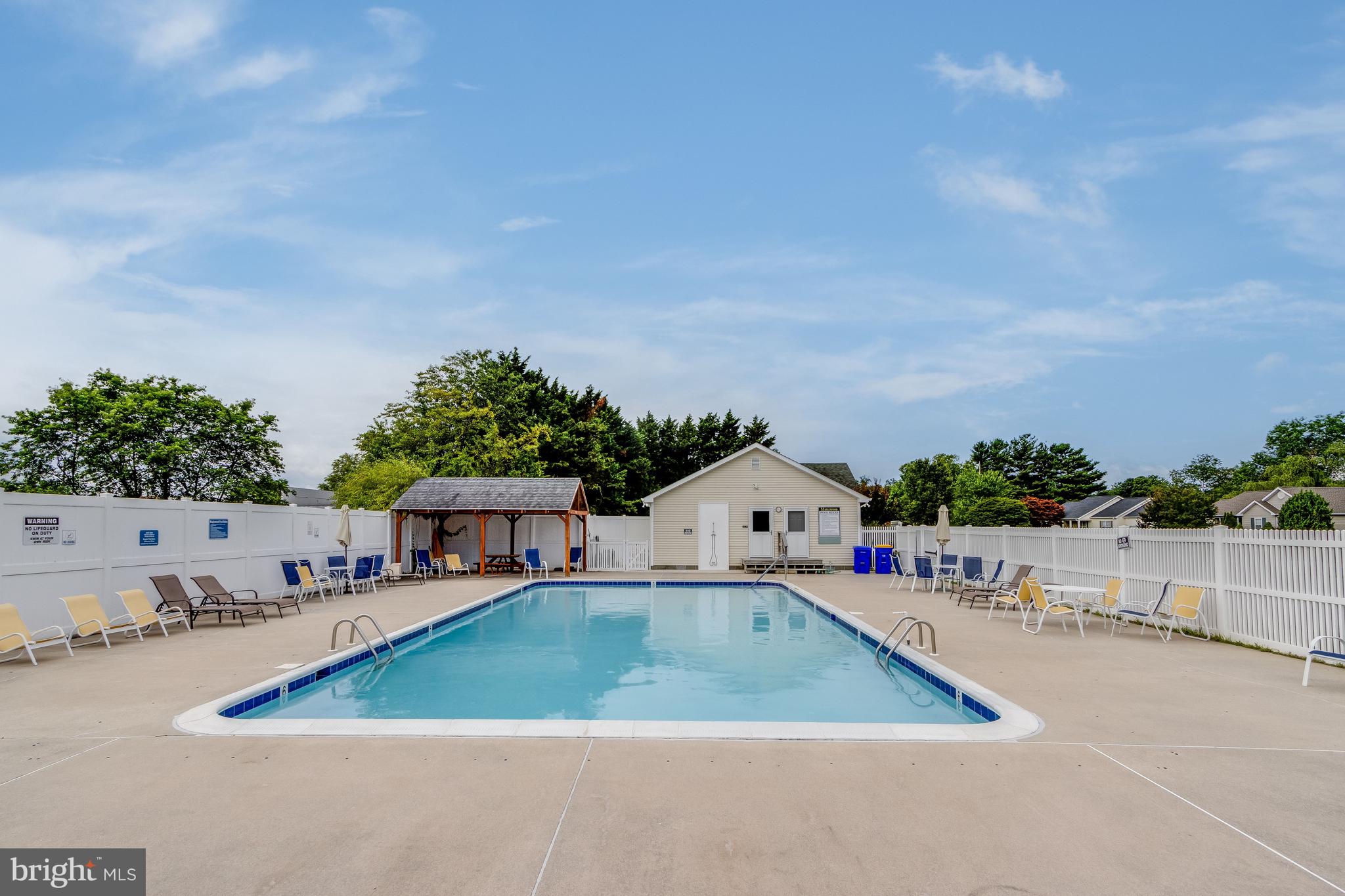 MAPLEWOOD - Residential